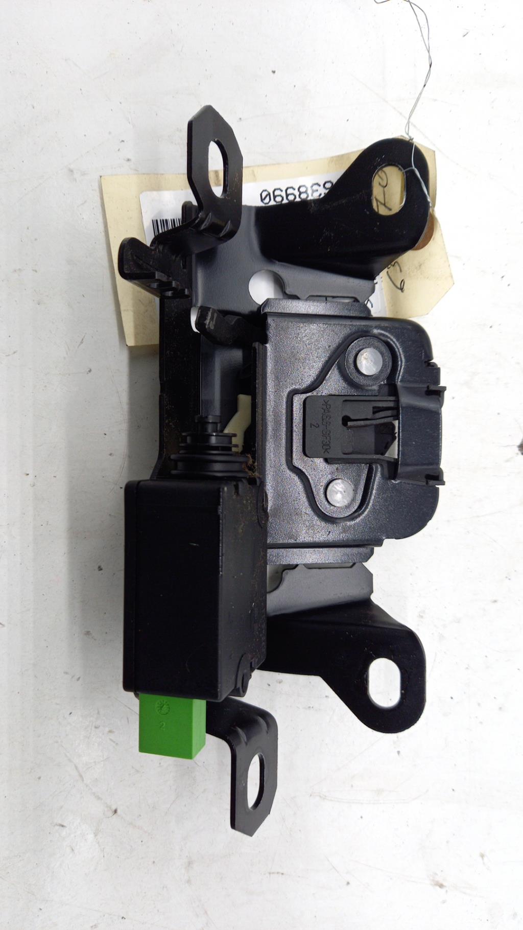 Serrure de coffre VOLVO C 30 PHASE 1 Diesel - 1