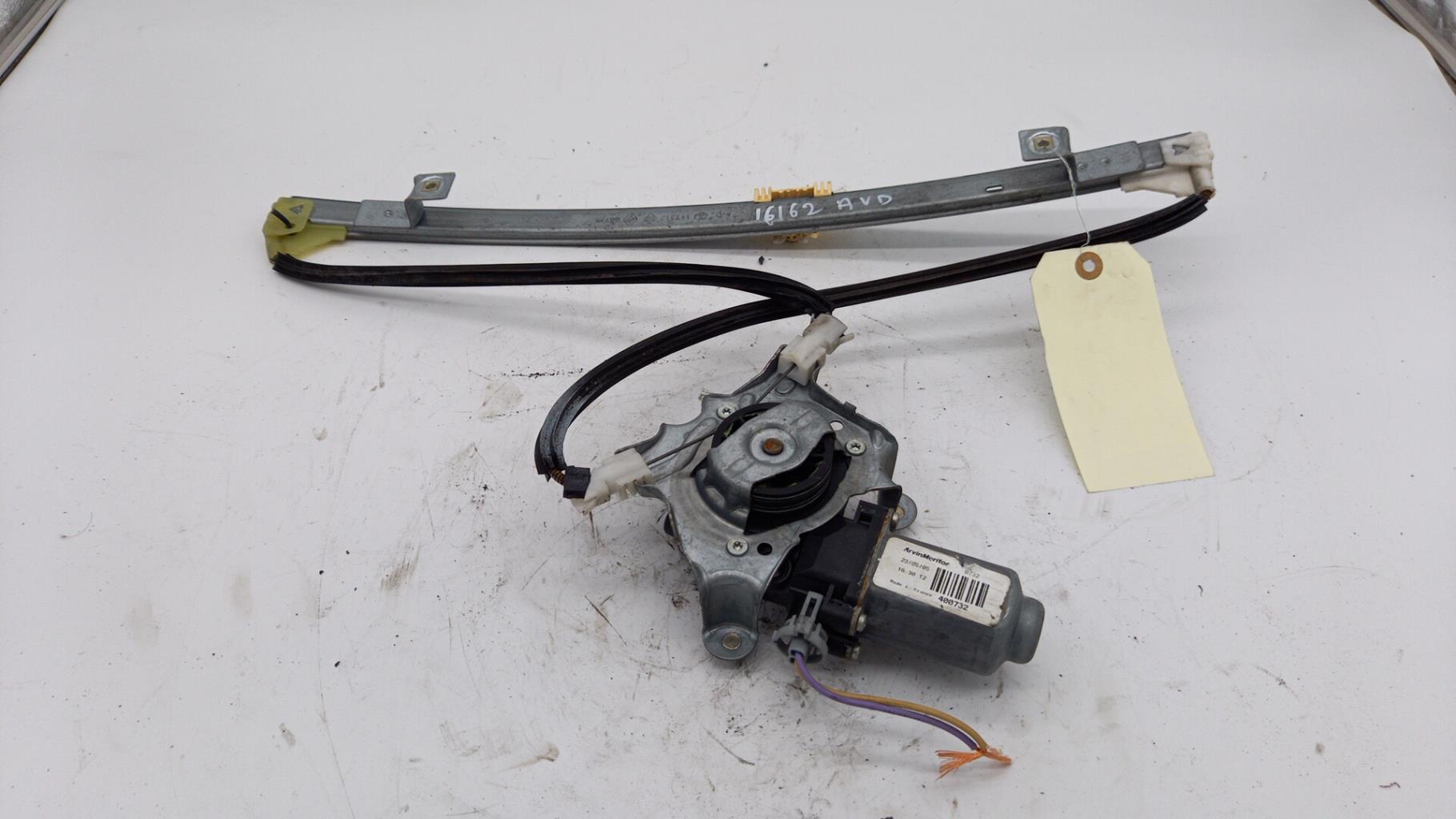 Alzacristalli elettrico anteriore destro RENAULT CLIO 2 PHASE 2 Gasolina - 1