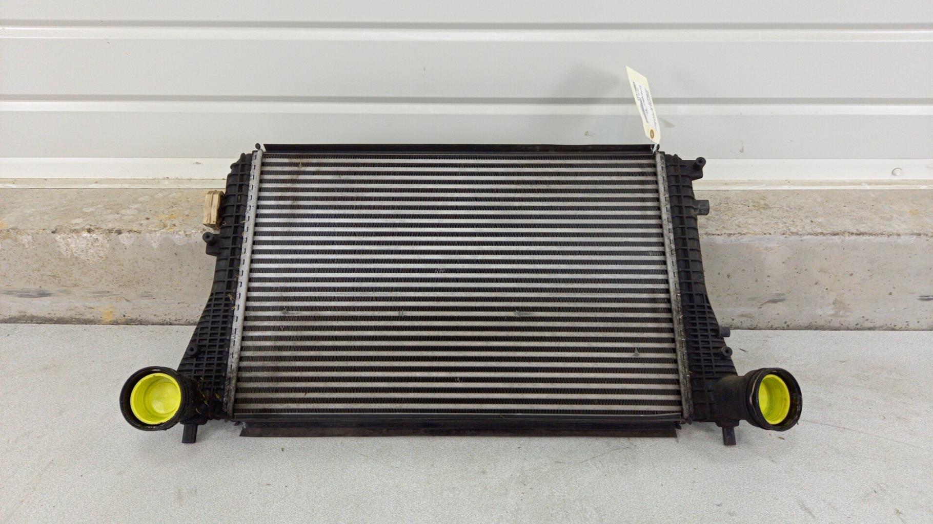 Scambiatore aria (Intercooler) VOLKSWAGEN SCIROCCO 3 PHASE 1 COUPE Gasolina - 1
