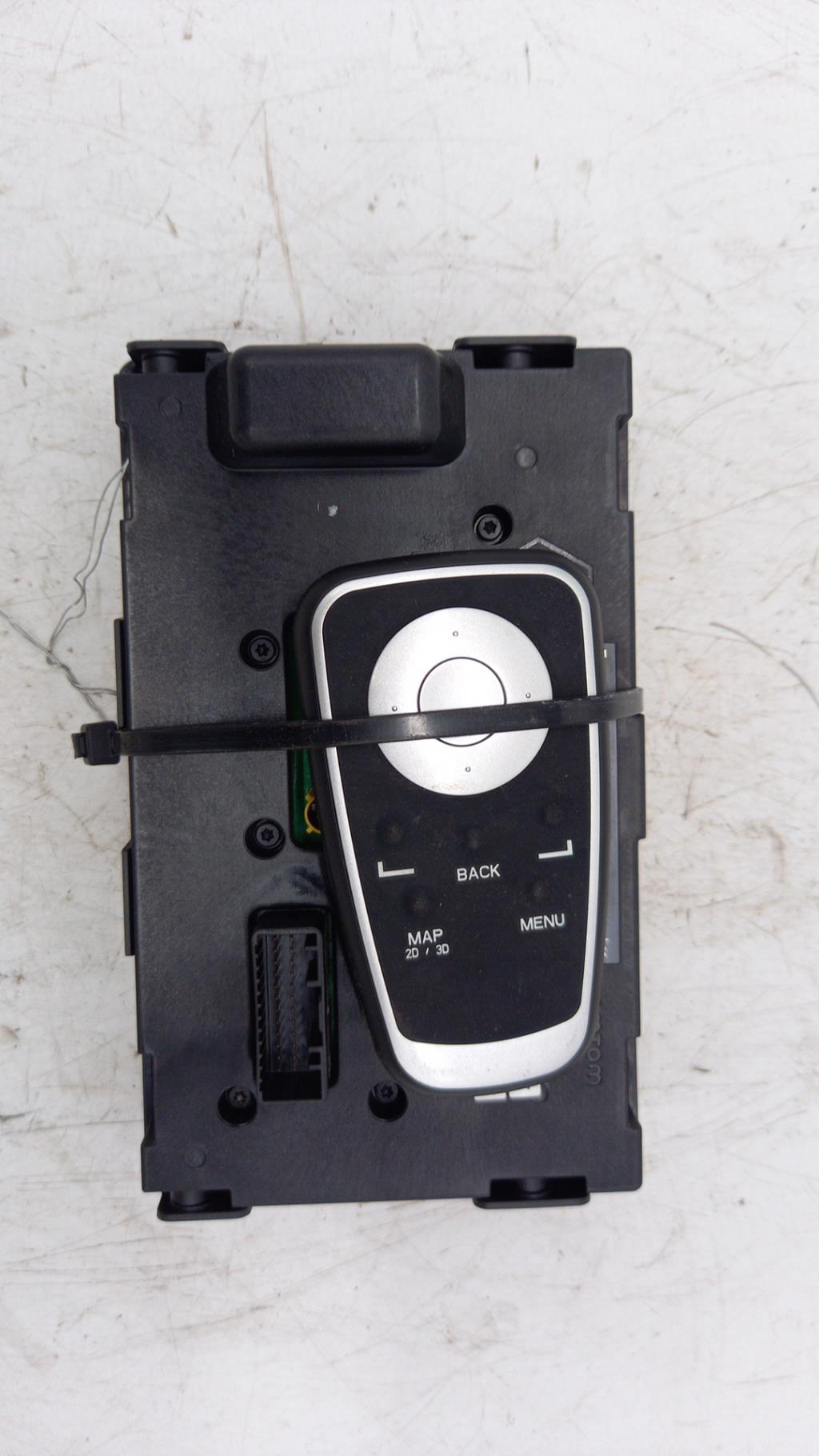 Ecran GPS RENAULT CLIO 3 PHASE 2 Diesel - 1