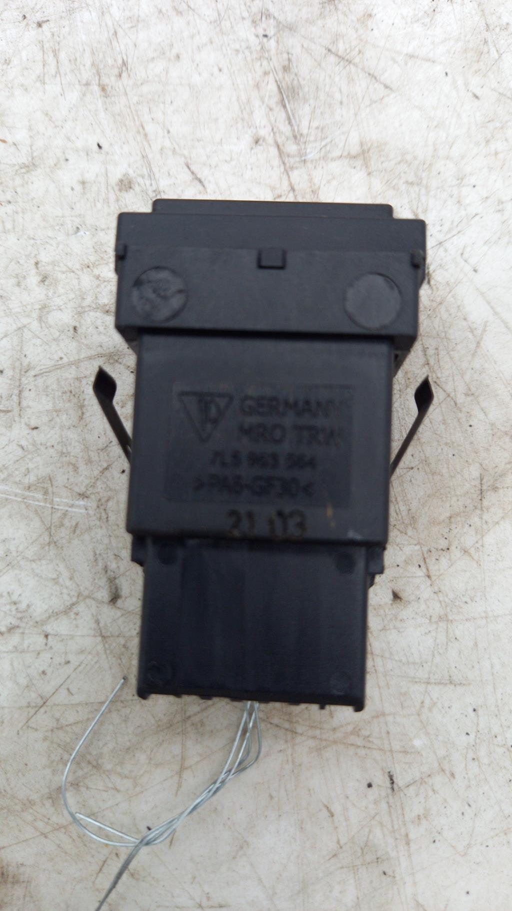 Bouton/Interrupteur PORSCHE CAYENNE 1 PHASE 1 Essence - 1