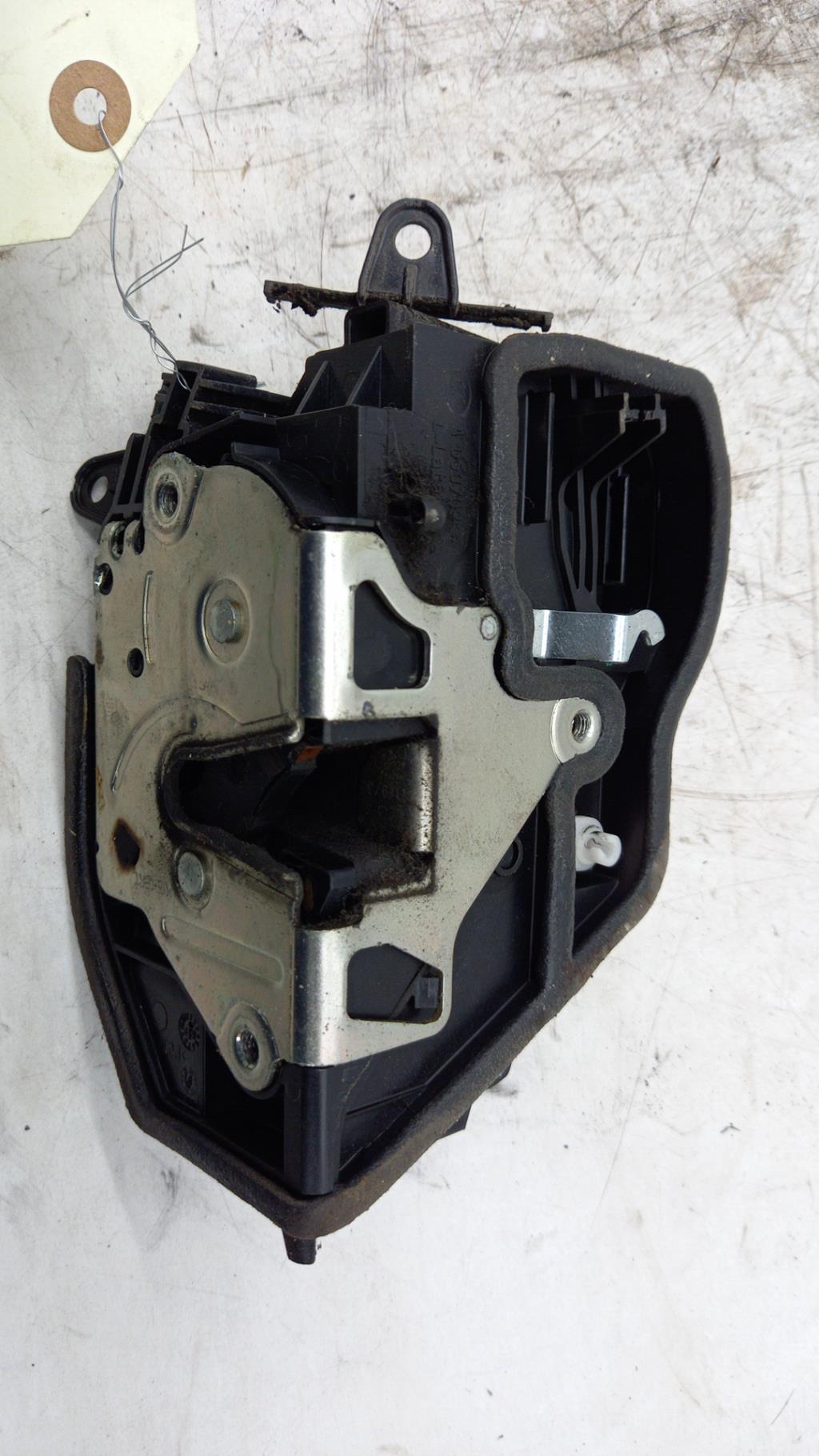 Serratura posteriore destra BMW SERIE 1 E87 PHASE 2 Diésel - 1