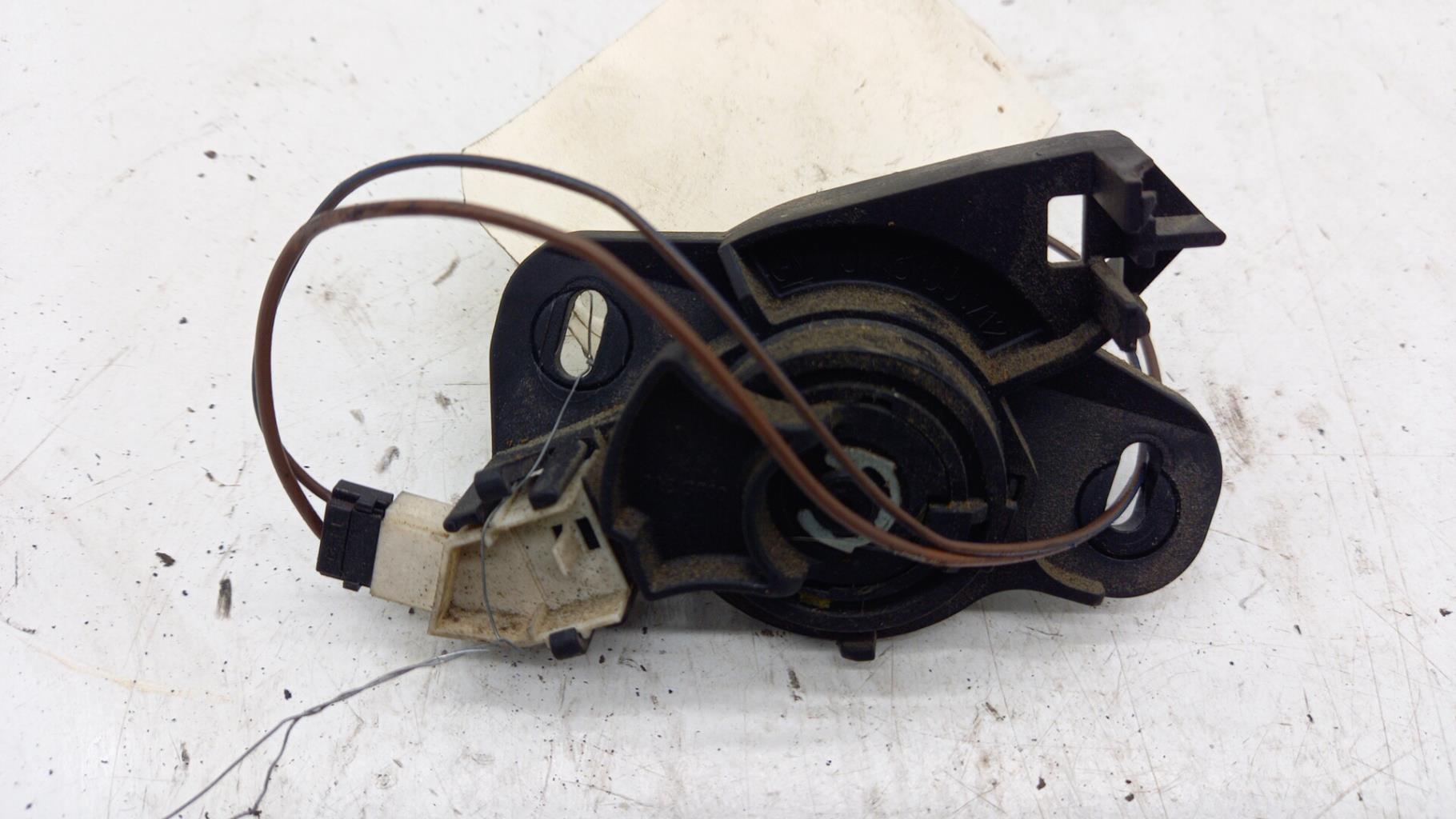Bouton de coffre OPEL VECTRA C PHASE 2 Diesel - 1