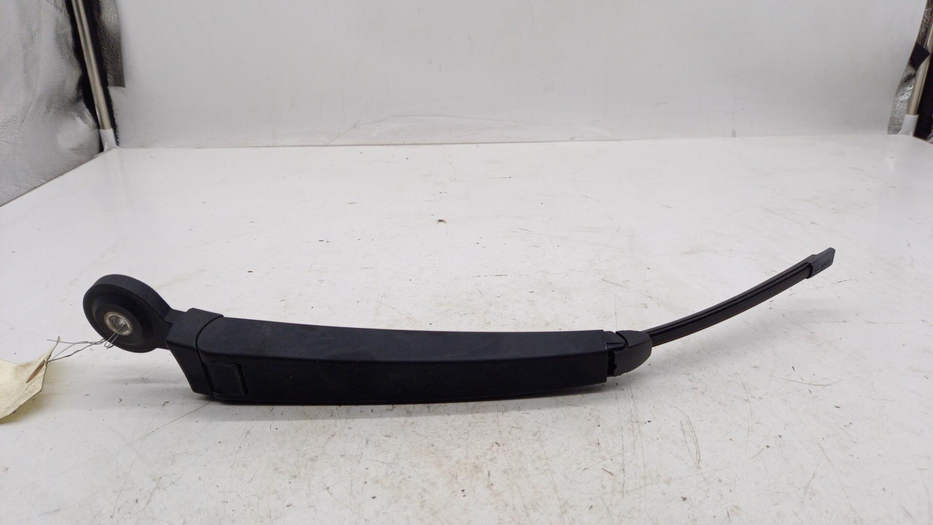 Braccio tergicristallo posteriore VOLKSWAGEN TOUAREG 1 PHASE 1 Gasolina - 1
