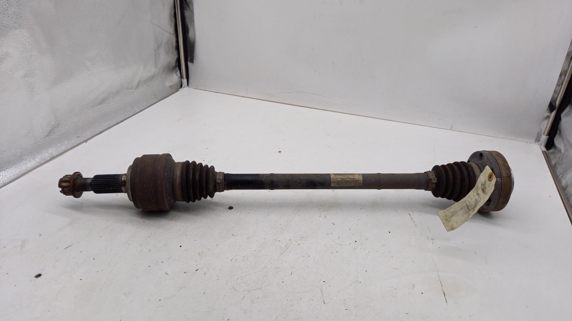 Giunto cardanico posteriore sinistro (trasmissione) VOLKSWAGEN TOUAREG 1 PHASE 1 Gasolina - 1