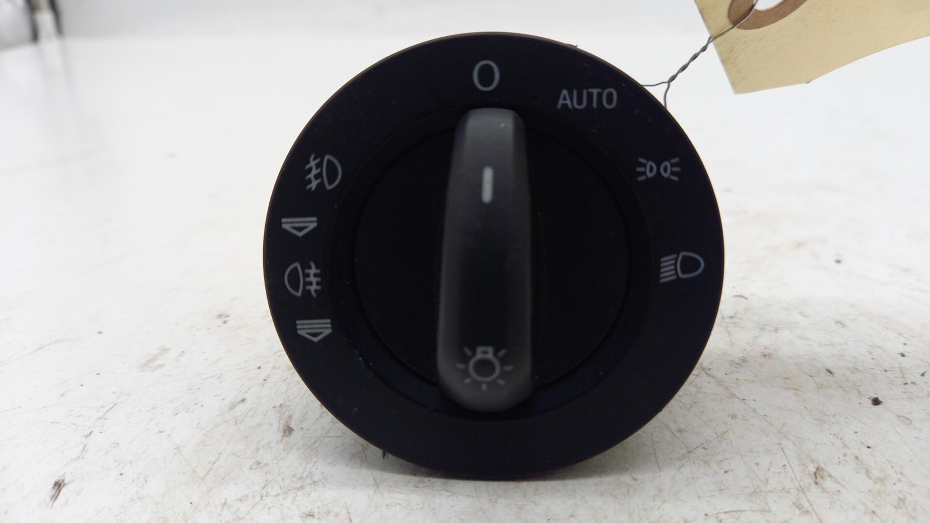 Commodo phare AUDI A6 3 PHASE 1 Essence - 1