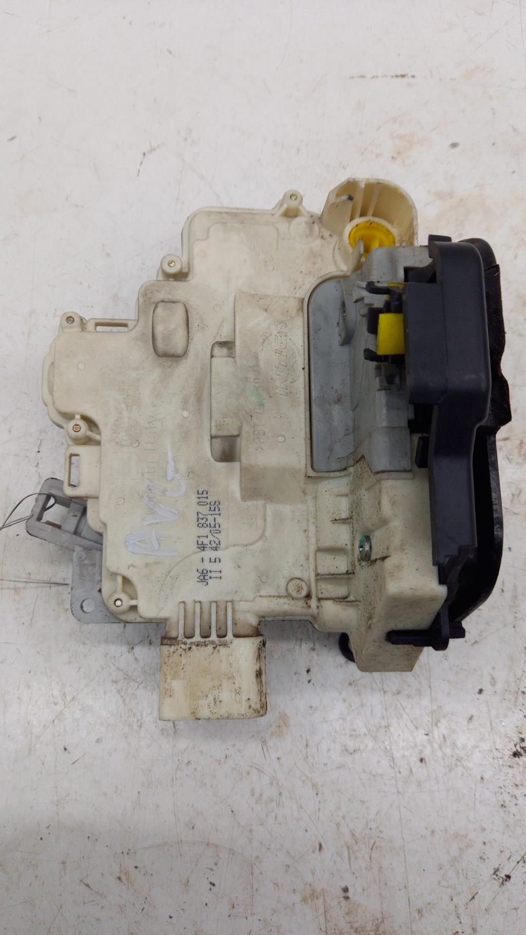 Serrure avant gauche AUDI A6 3 PHASE 1 Essence - 1