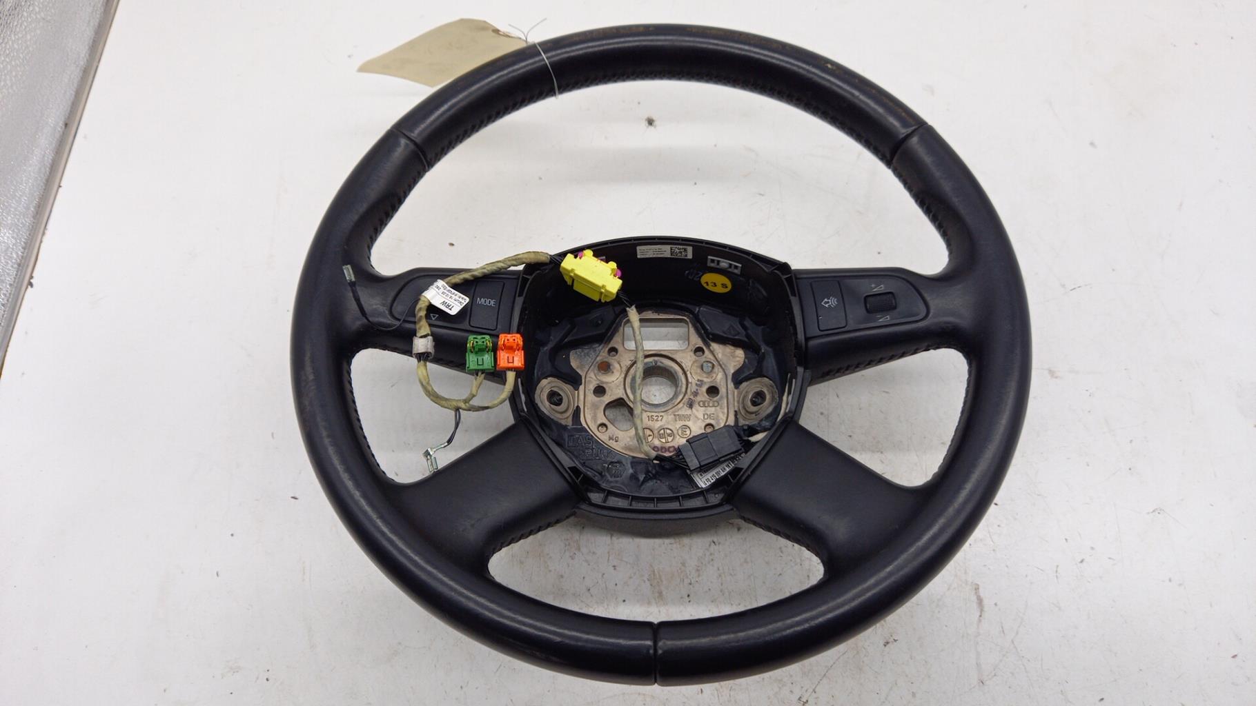 Volant AUDI A6 3 PHASE 1 Essence - 1