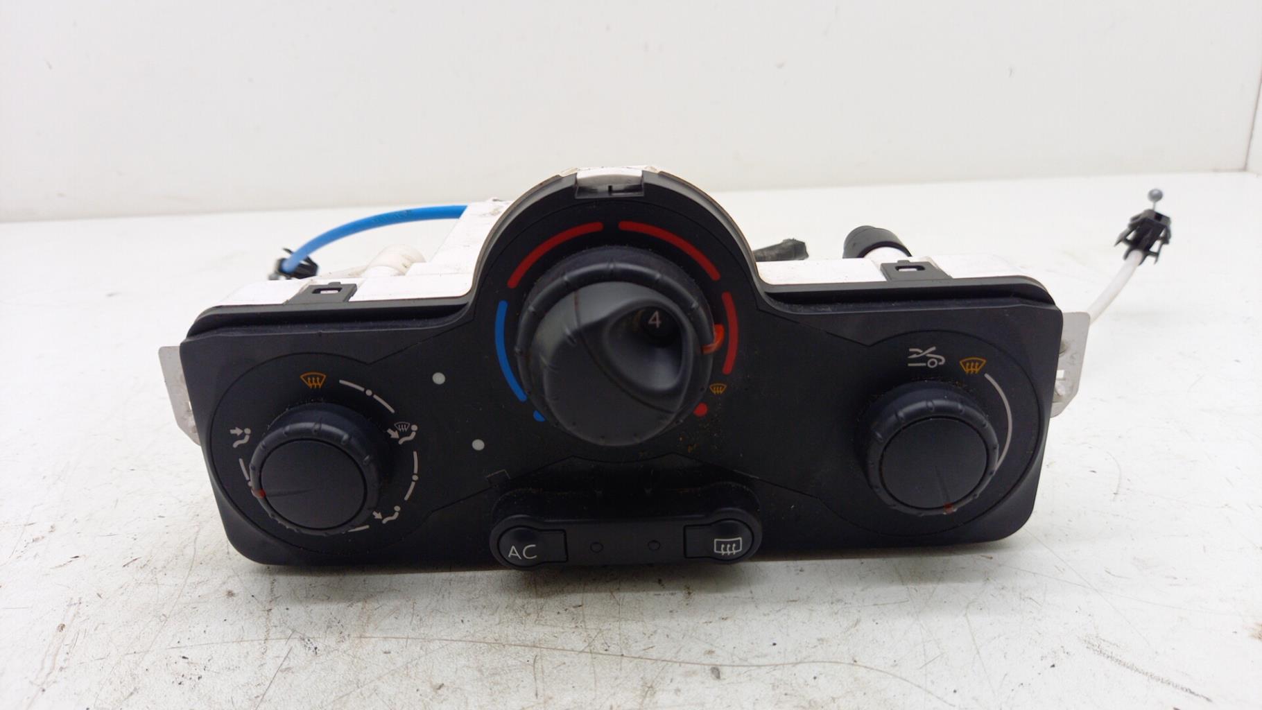 Commande chauffage RENAULT CLIO 3 PHASE 1 Diesel - 1