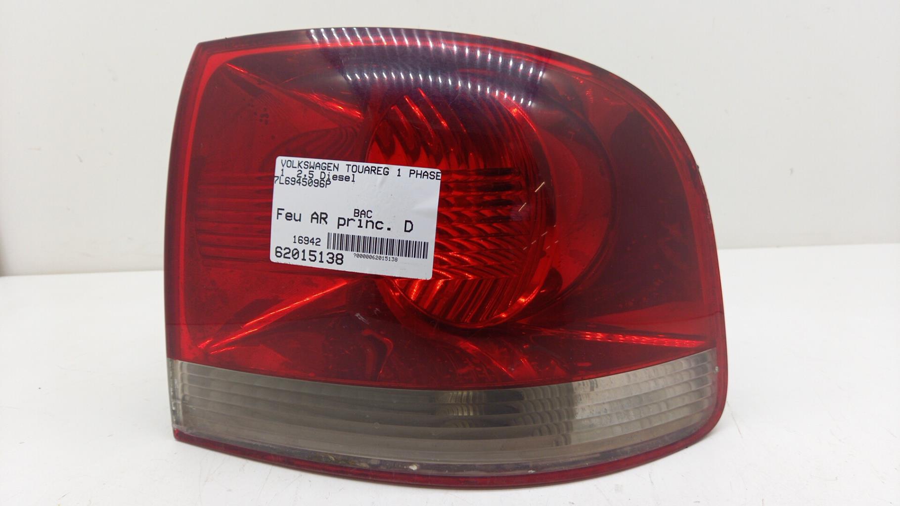 Fanale posteriore principale destro (luci) VOLKSWAGEN TOUAREG 1 PHASE 1 Diésel - 1