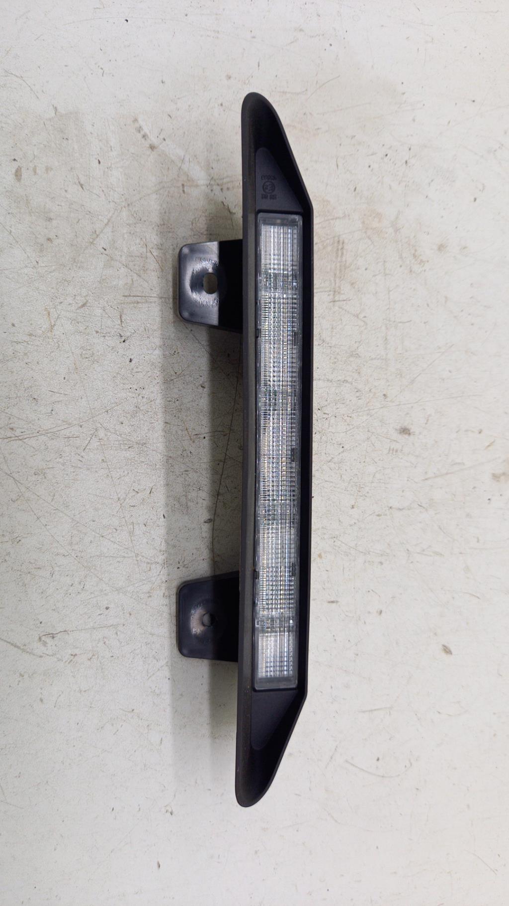 Feu arriere stop central RENAULT TWINGO 3 PHASE 1 Essence - 1