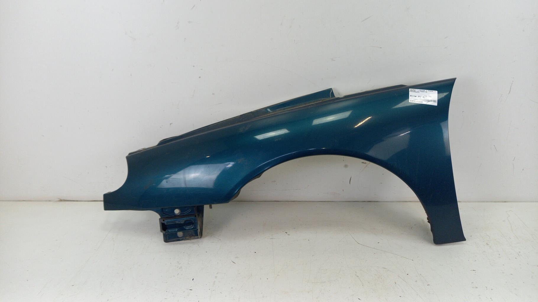 Parafango anteriore sinistro RENAULT LAGUNA 1 PHASE 1 BREAK Gasolina - 1