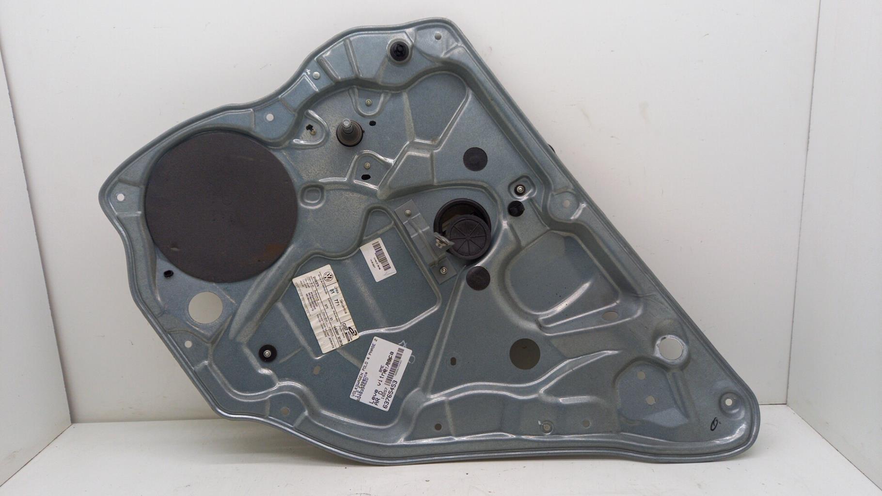 Alzacristalli manuale posteriore destro VOLKSWAGEN POLO 4 PHASE 2 Gasolina - 1
