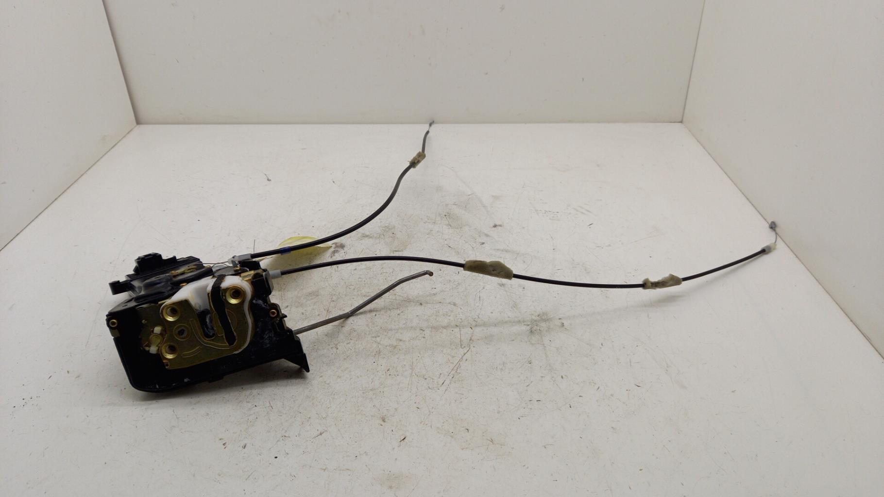 Serrure avant droit MAZDA 2 1 Essence - 1