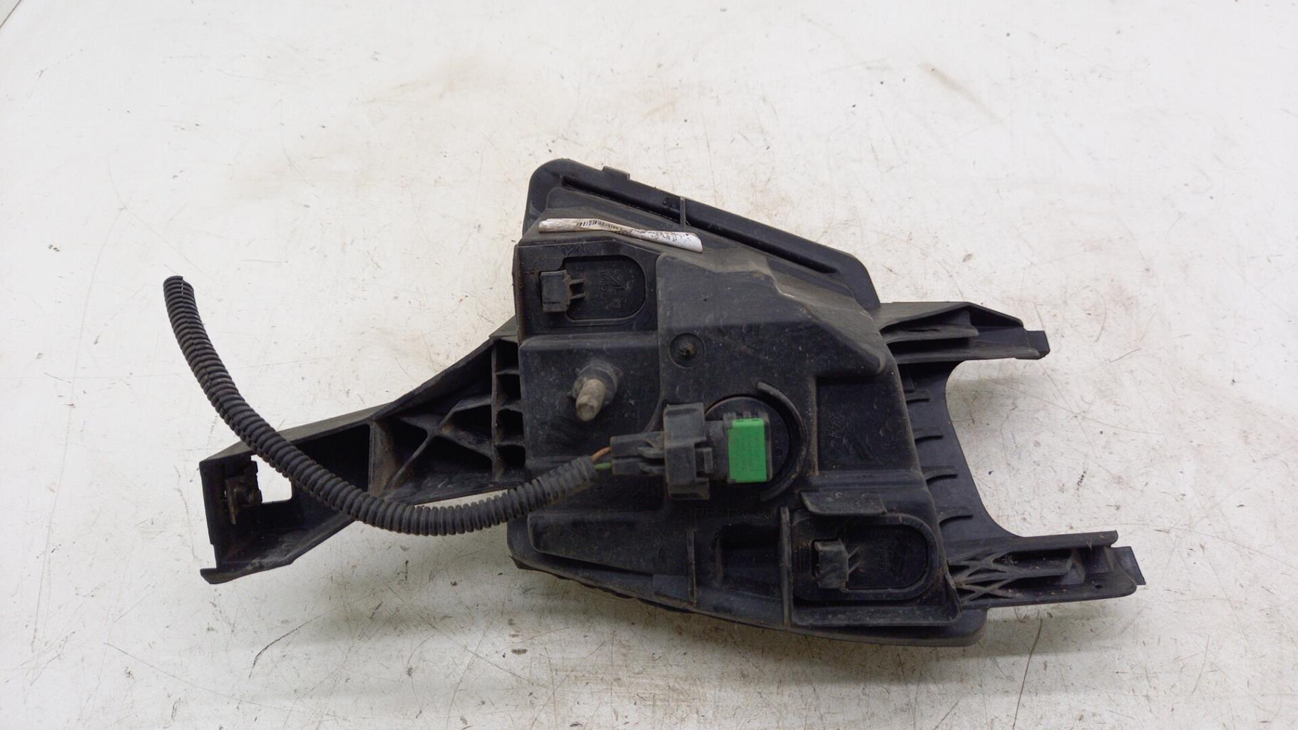 Fendinebbia destro (luci) PEUGEOT 407 PHASE 2  - 1