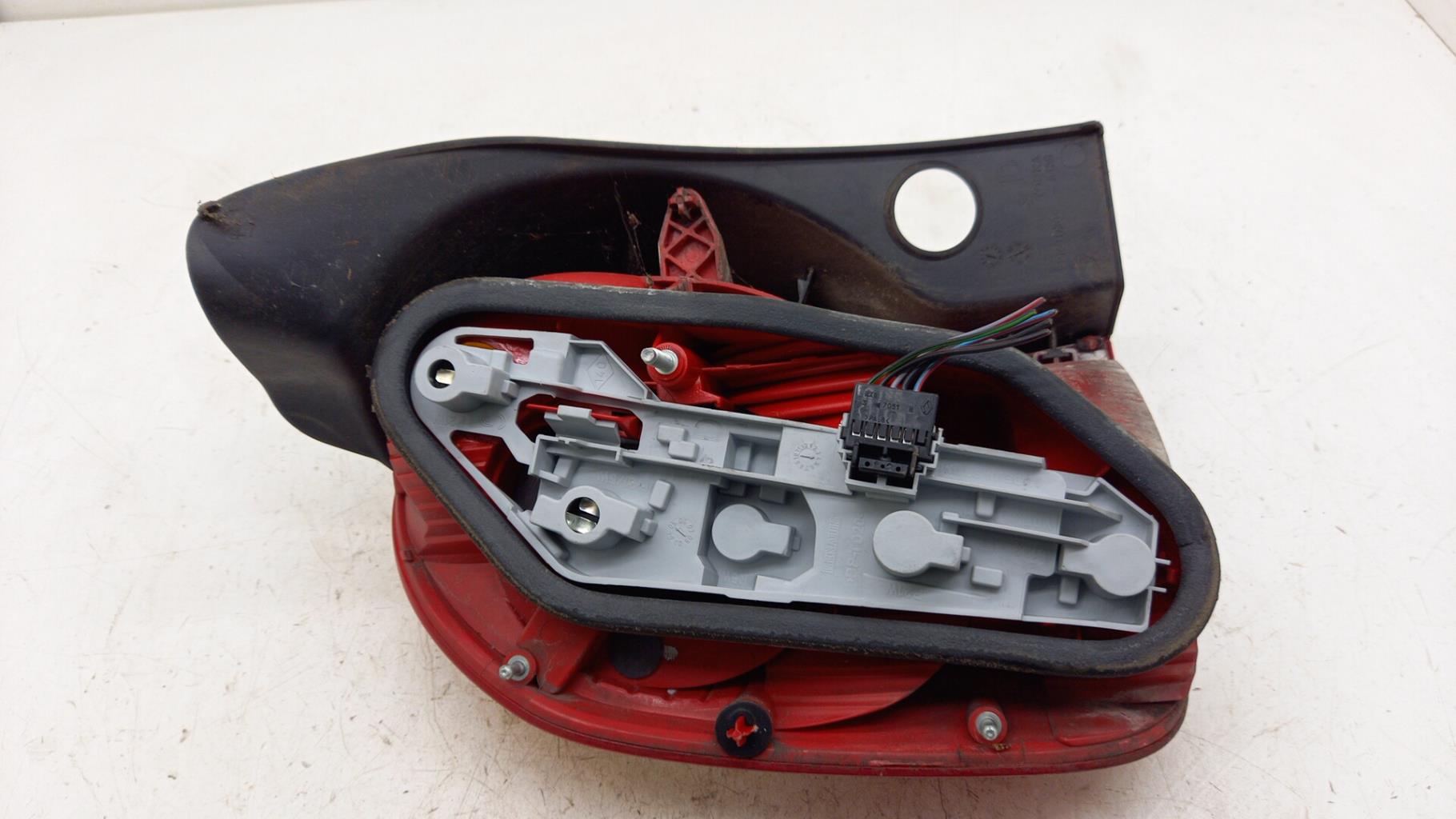 Fanale posteriore principale destro (luci) RENAULT MODUS PHASE 1  - 1