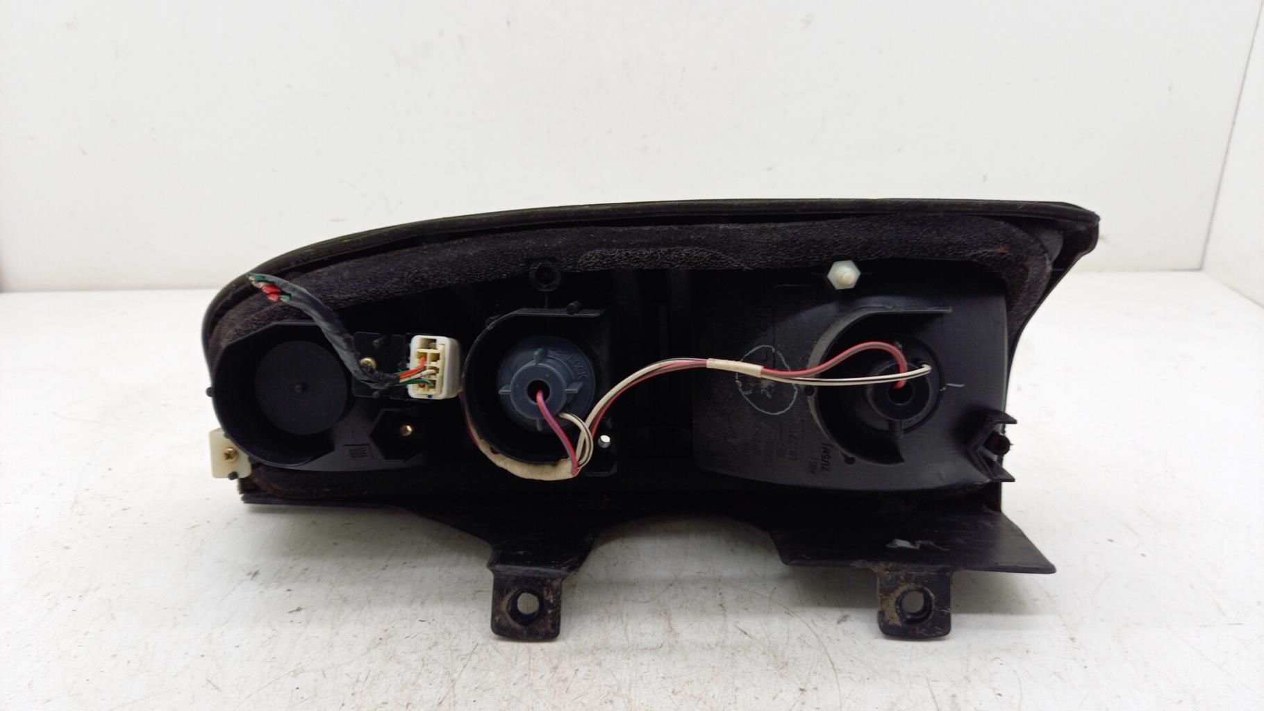 Fanale posteriore principale sinistro (luci) TOYOTA LAND CRUISER 3 J90 PHASE 1 Diésel - 1