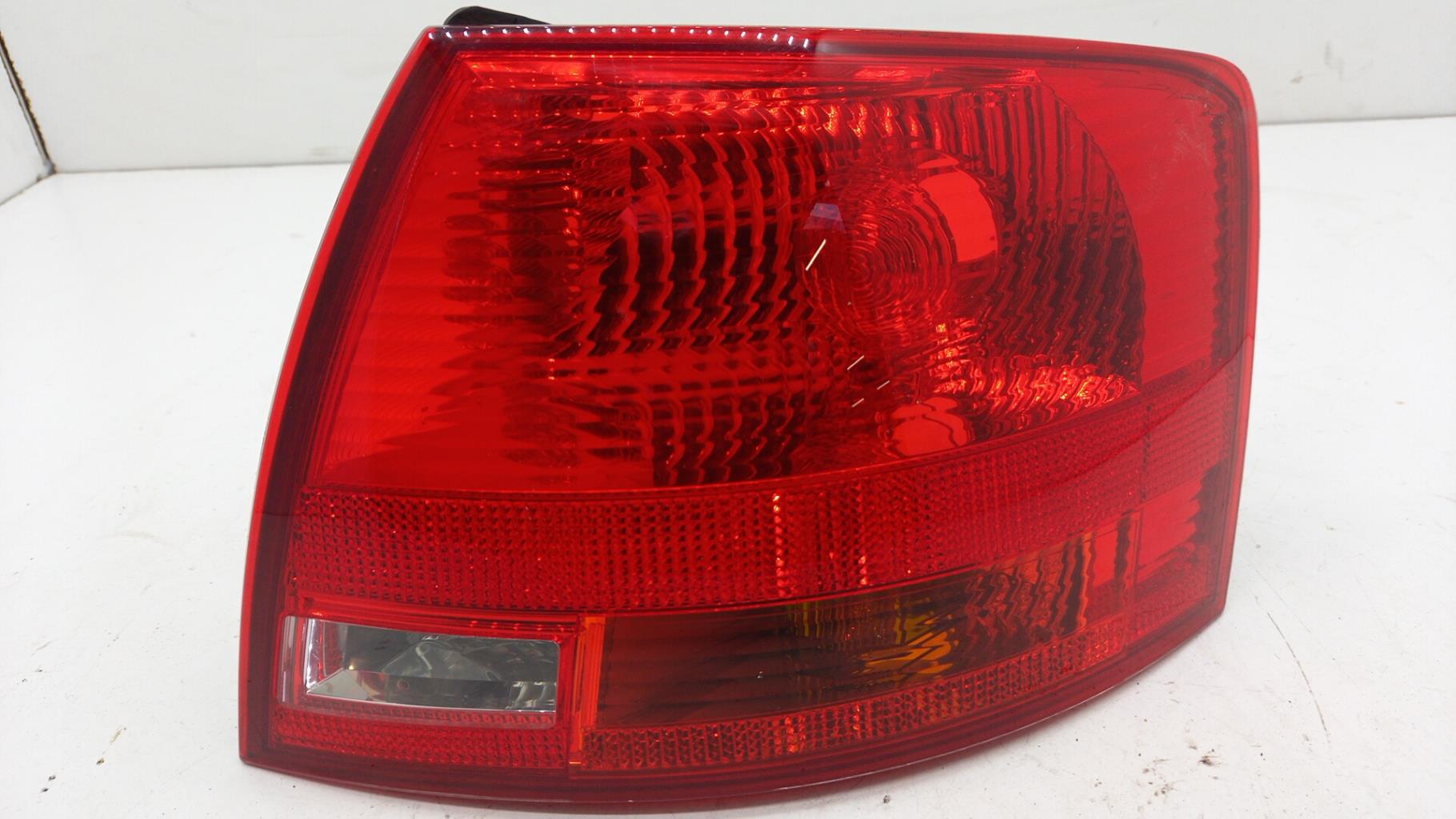 Fanale posteriore principale destro (luci) AUDI A4 2 AVANT PHASE 2 BREAK Diésel - 1