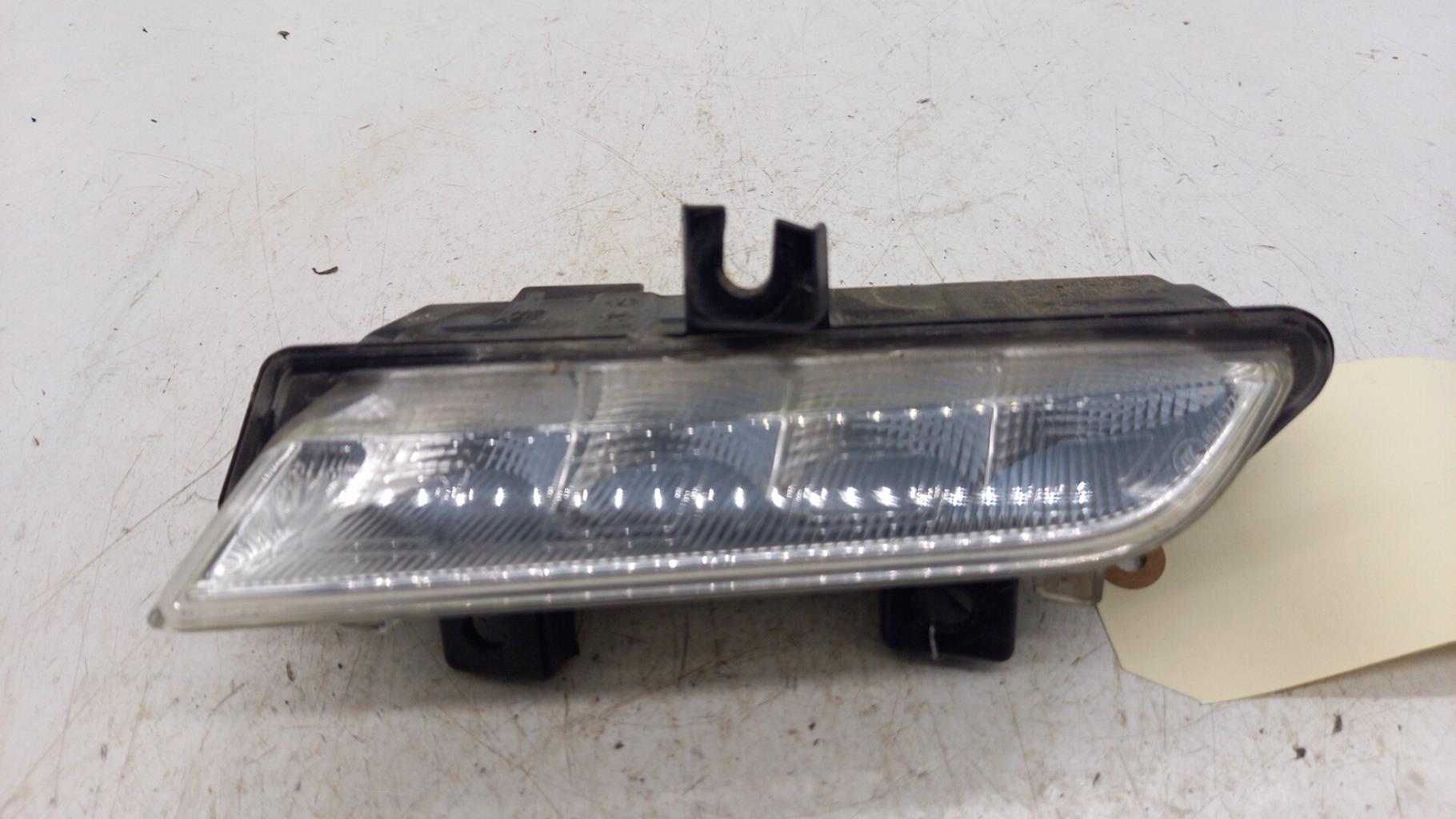 Luce di marcia diurna anteriore sinistra RENAULT CLIO 4 PHASE 1 BREAK Diésel - 1