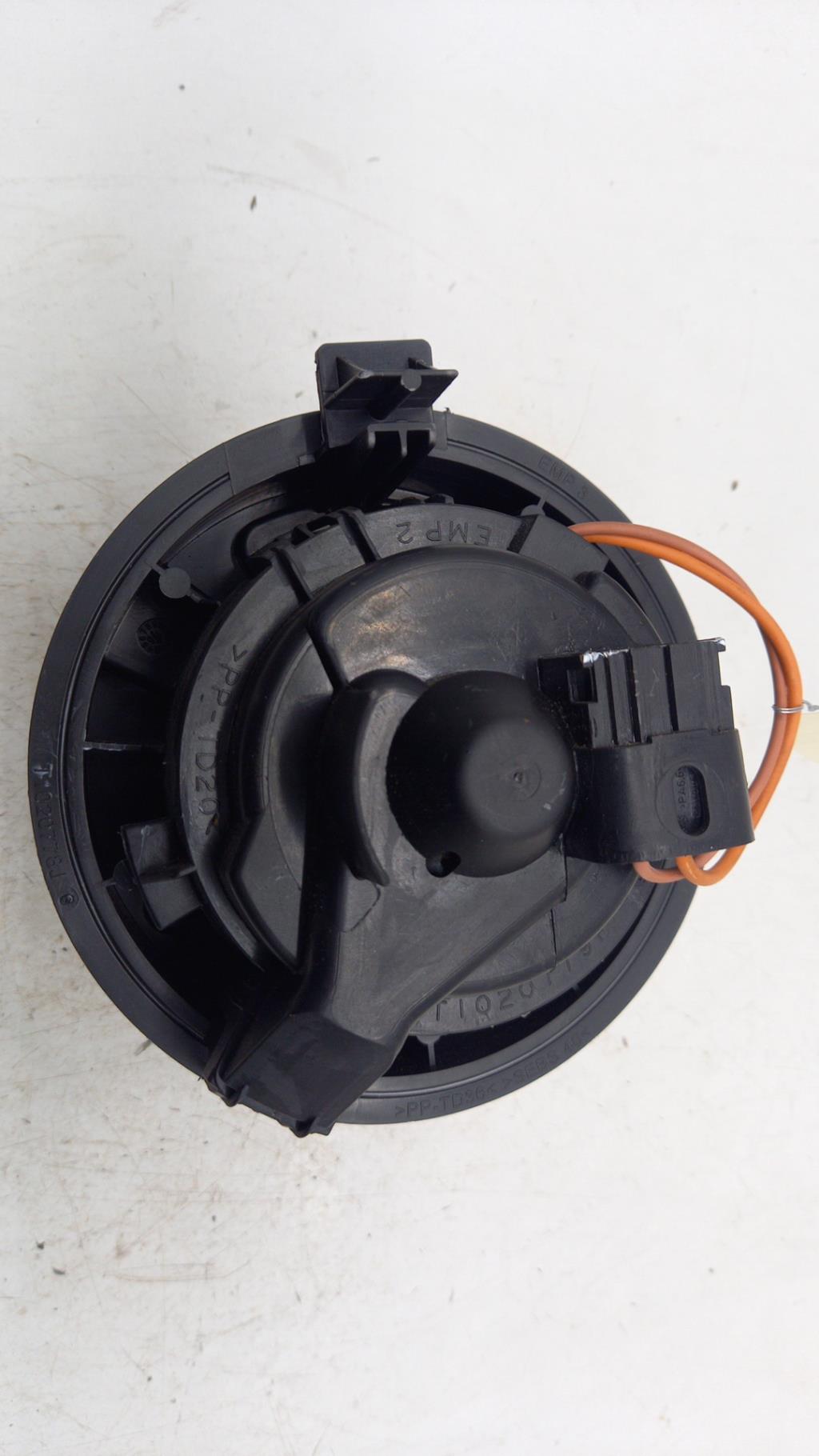 Pulseur d'air RENAULT CLIO 4 PHASE 1 BREAK Diesel - 1