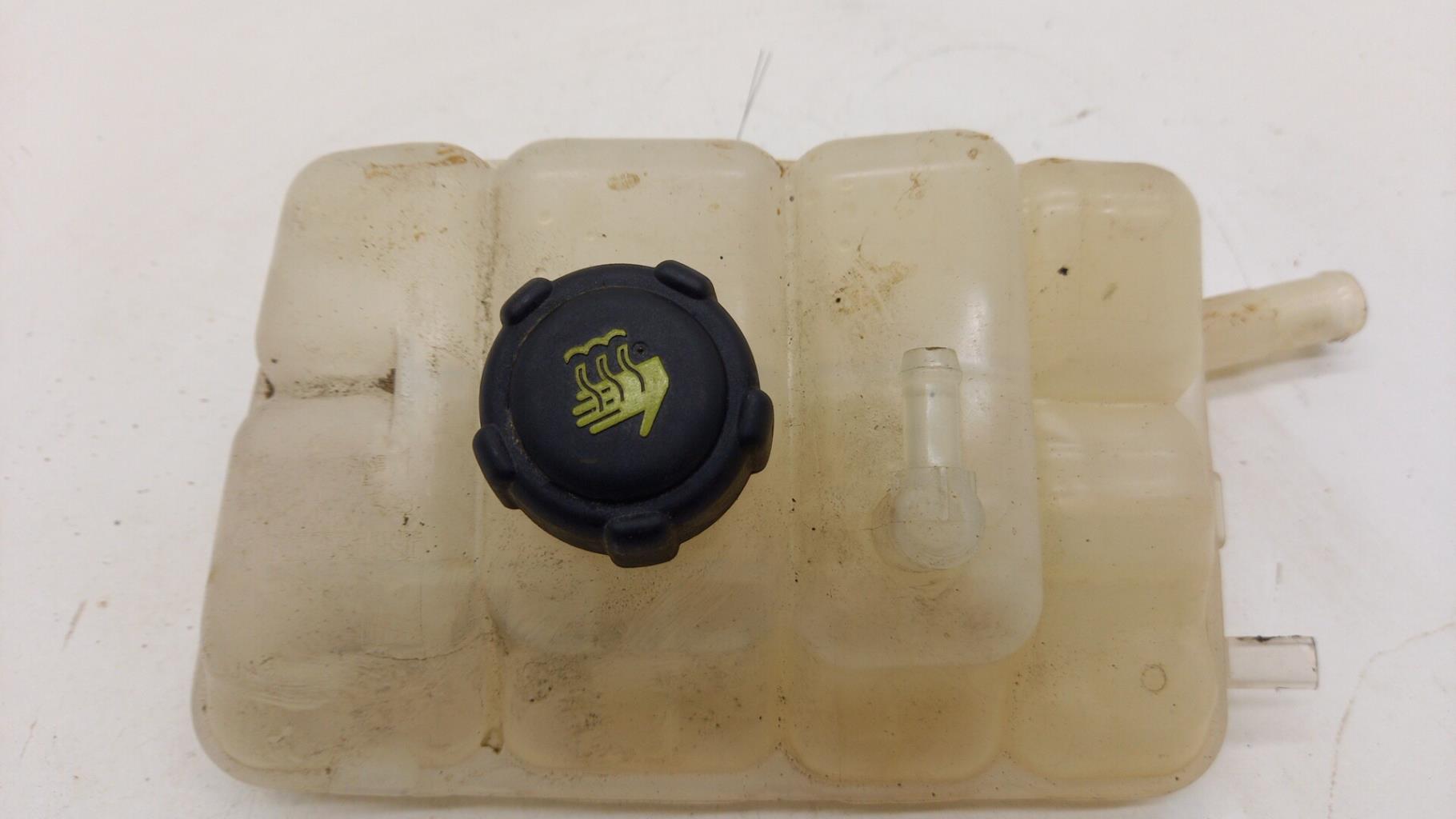 Vase d'expansion RENAULT MEGANE 4 PHASE 1 Diesel - 1