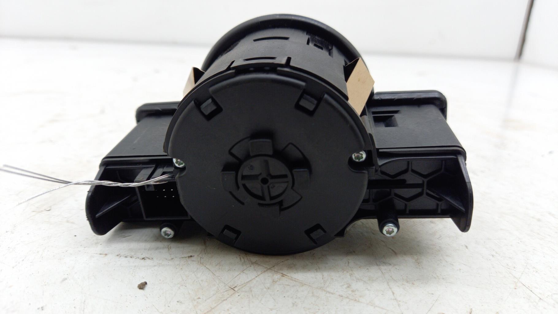 Commande de phare MERCEDES CLASSE A 176 PHASE 2 Essence - 1
