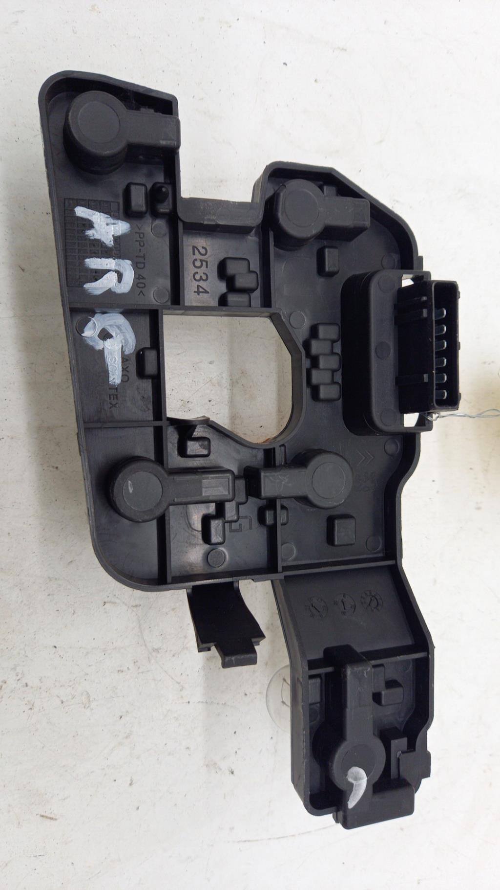 Base portalampade fanale posteriore sinistro CITROEN XSARA PHASE 2 Diésel - 1