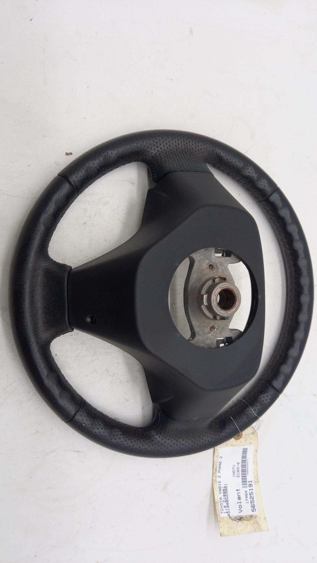 Volant TOYOTA YARIS 2 PHASE 2 Diesel - 1