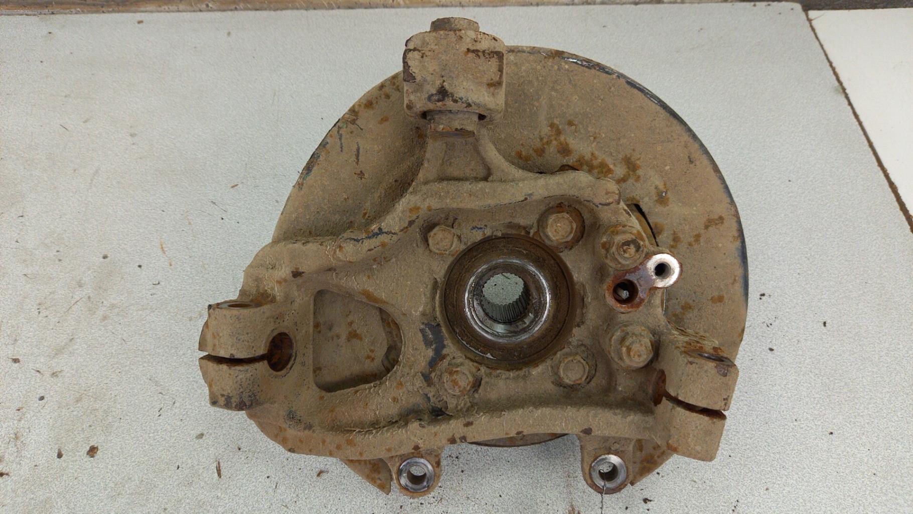 Mozzo posteriore sinistro NISSAN PATHFINDER 2 PHASE 1 Diésel - 1