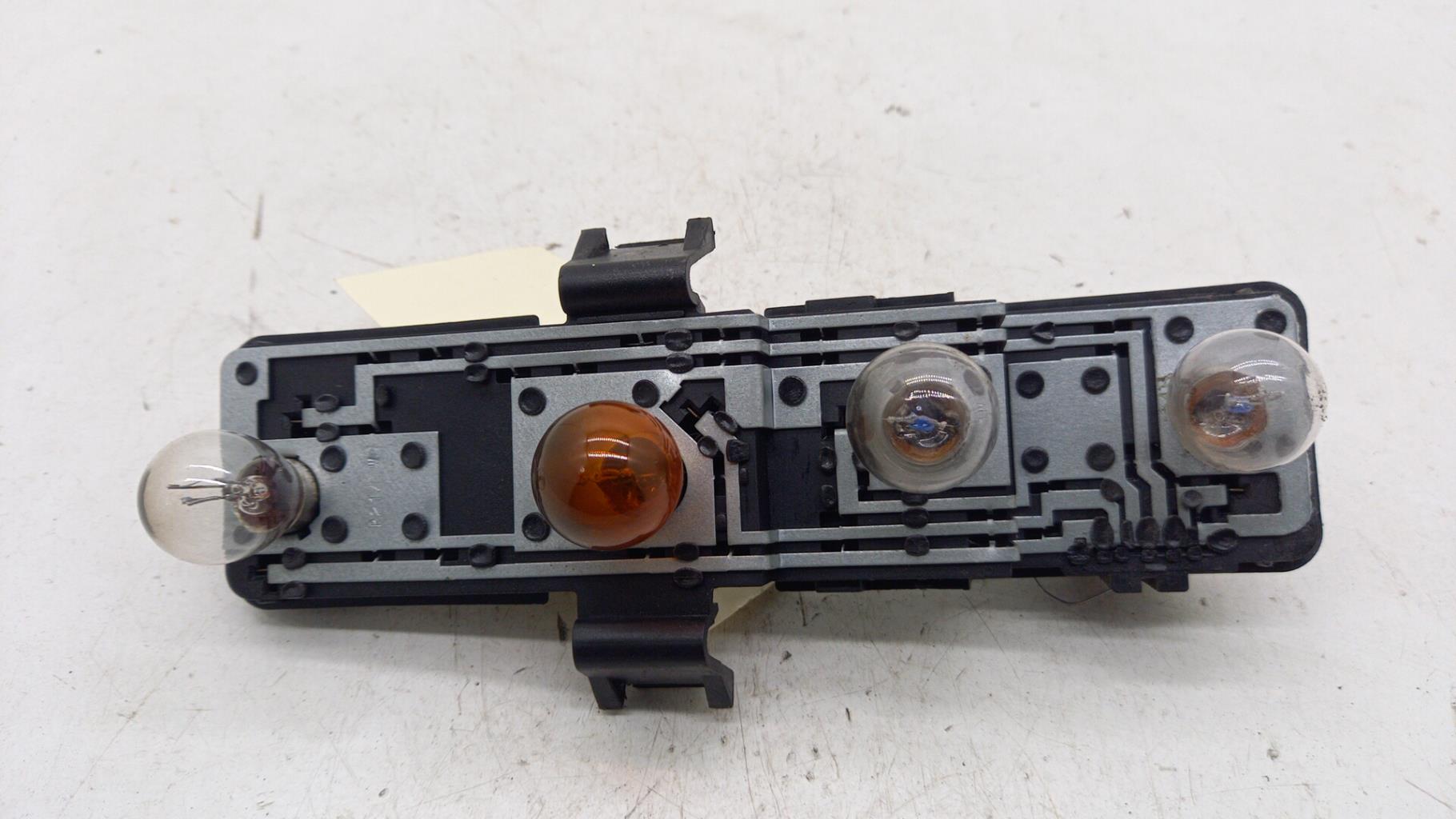 Base portalampade fanale posteriore destro CITROEN XSARA PICASSO PHASE 1 Gasolina - 1