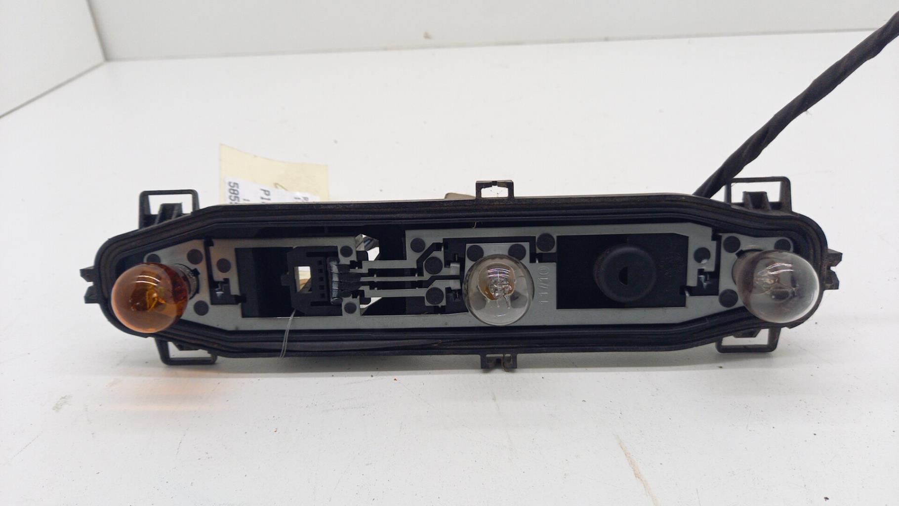 Base portalampade fanale posteriore destro RENAULT KANGOO 2 PHASE 1 Diésel - 1