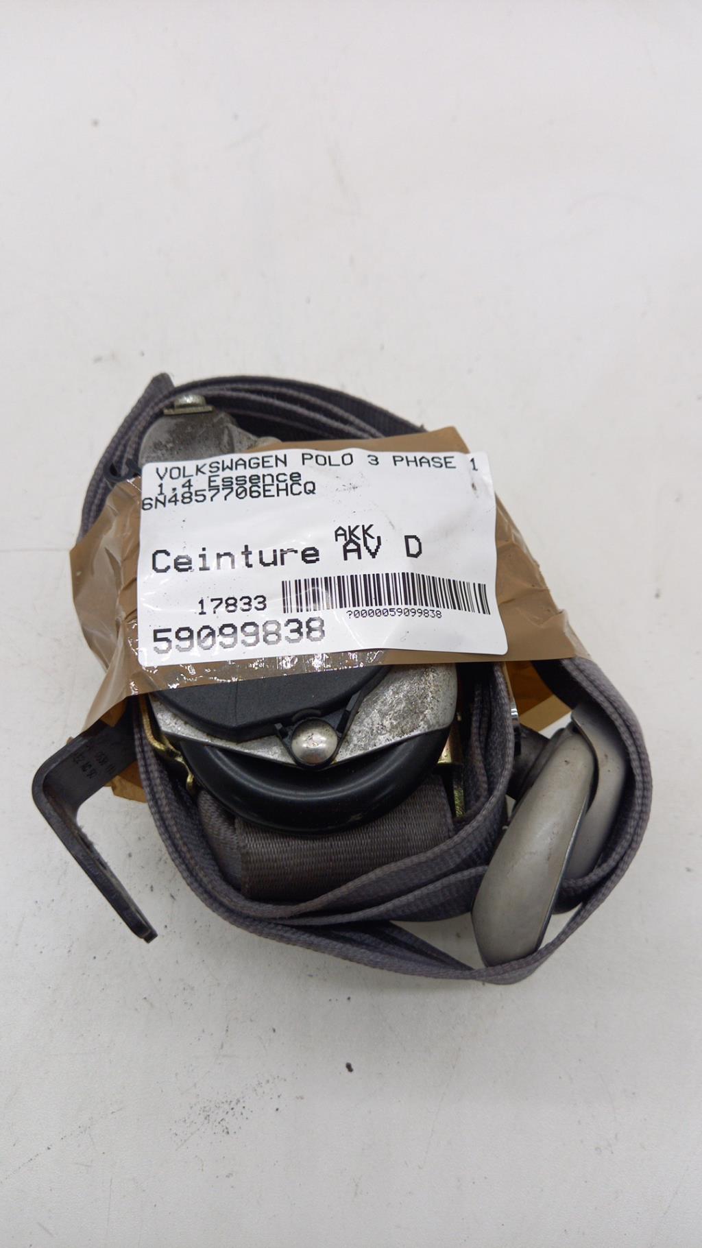 Cintura di sicurezza anteriore destra VOLKSWAGEN POLO 3 PHASE 1 Gasolina - 1