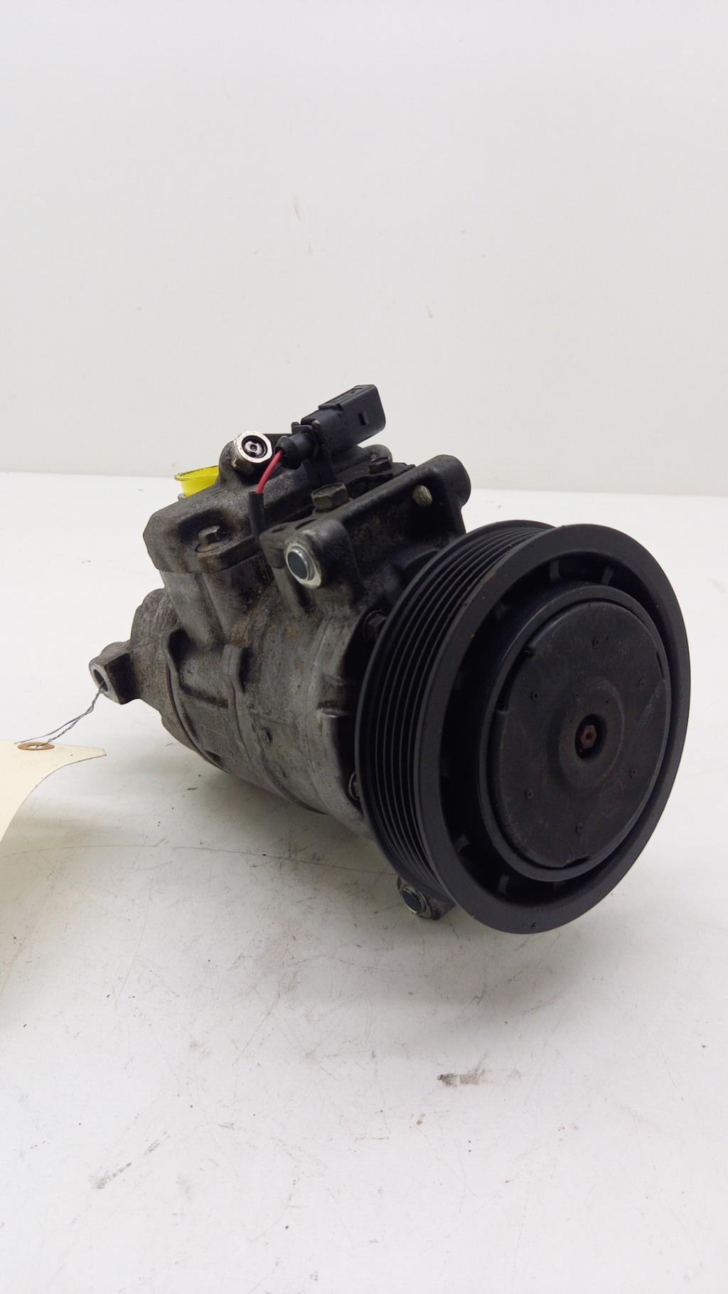Compresseur clim AUDI A4 3 AVANT S4 PHASE 1 BREAK Essence - 1