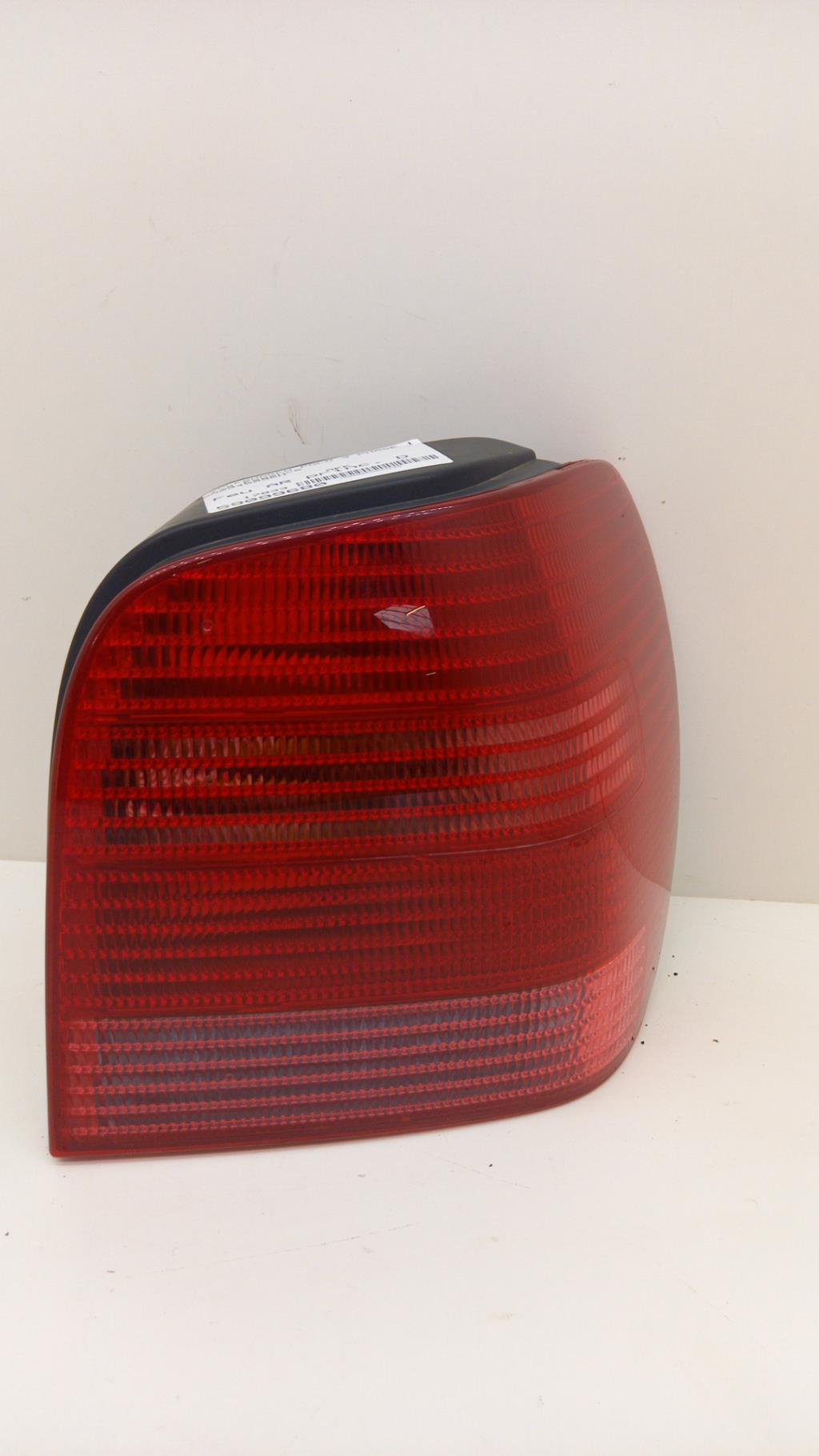 Fanale posteriore principale destro (luci) VOLKSWAGEN POLO 3 PHASE 1 Gasolina - 1