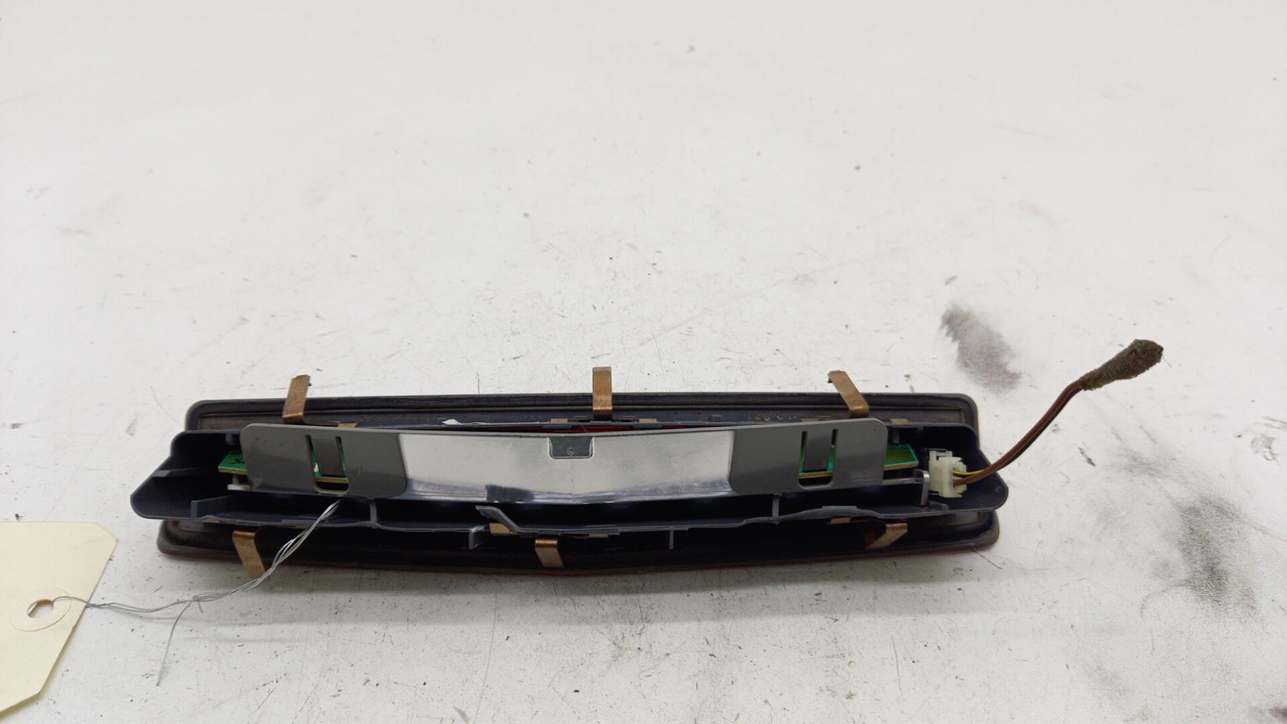 Luce stop centrale OPEL ZAFIRA B PHASE 2 Diésel - 1