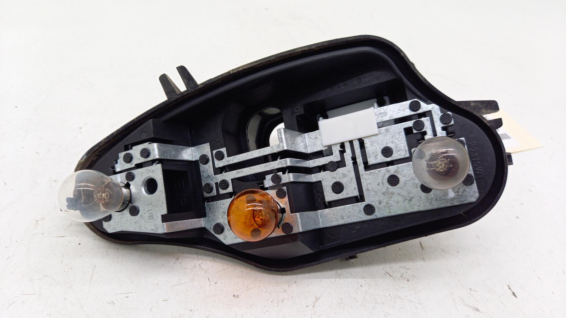 Base portalampade fanale posteriore destro CITROEN C3 2 PHASE 1 Gasolina - 1