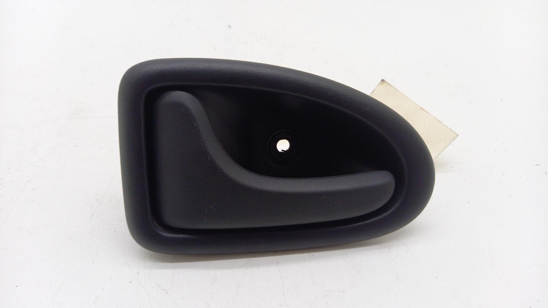 Maniglia interna posteriore sinistra RENAULT CLIO 2 PHASE 2 Gasolina - 1