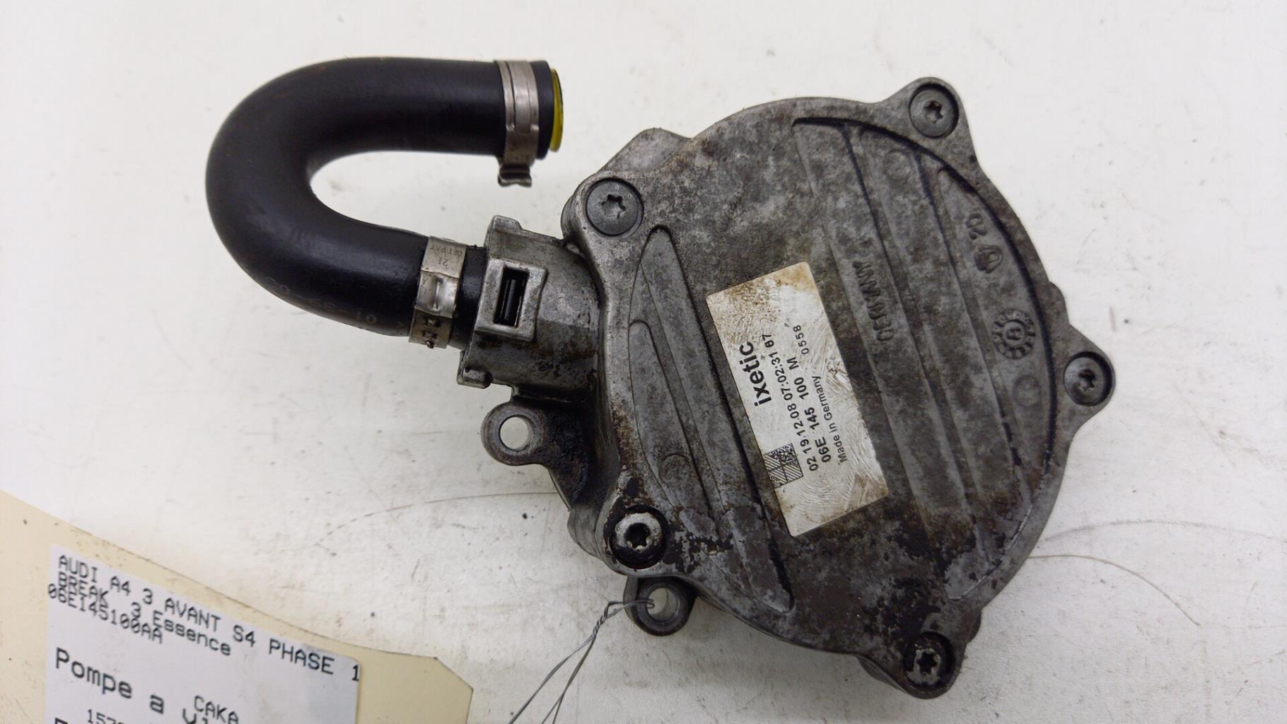 Pompe à vide AUDI A4 3 AVANT S4 PHASE 1 BREAK Essence - 1