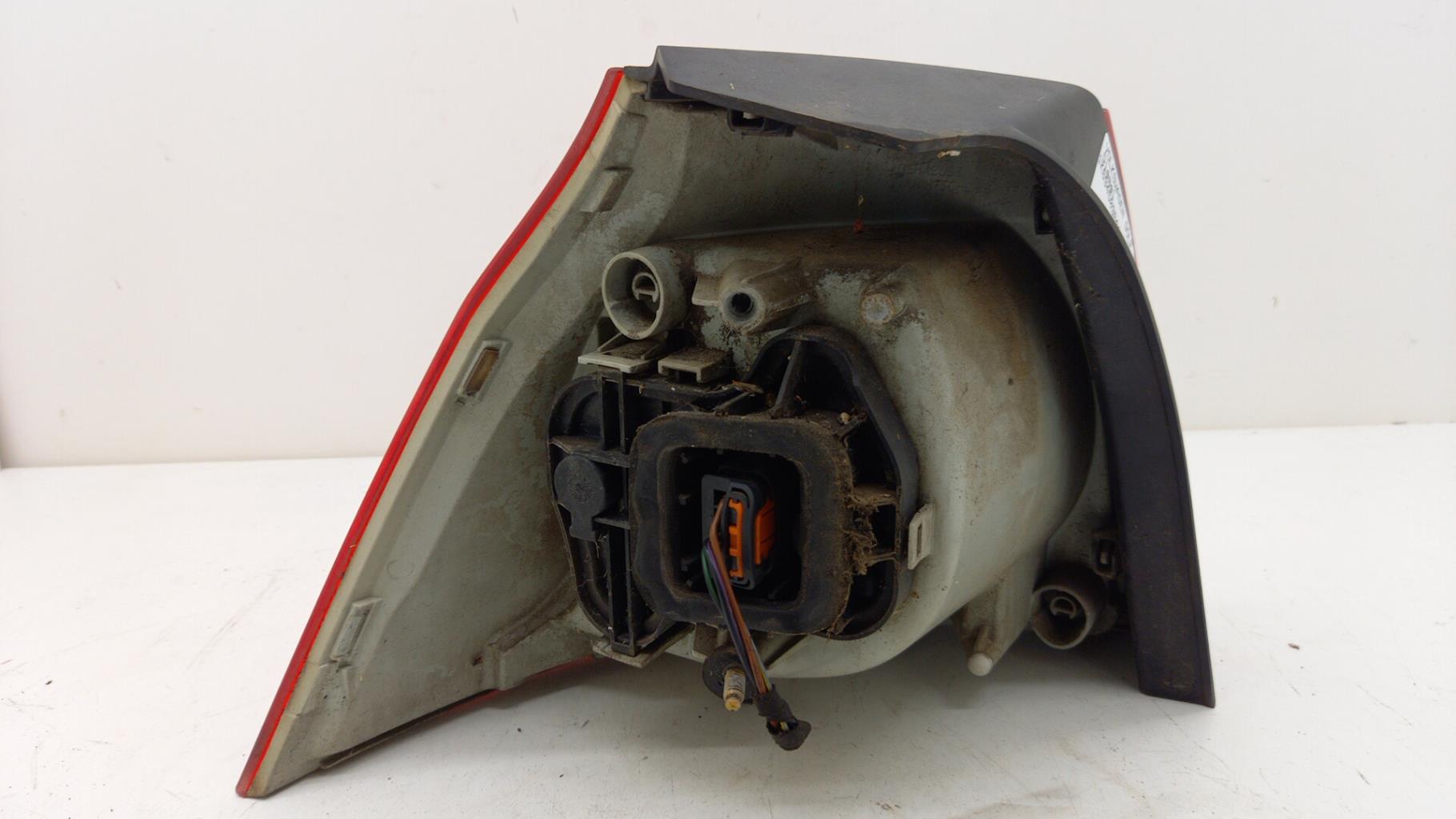 Fanale posteriore principale destro (luci) VOLKSWAGEN GOLF 5 Diésel - 1