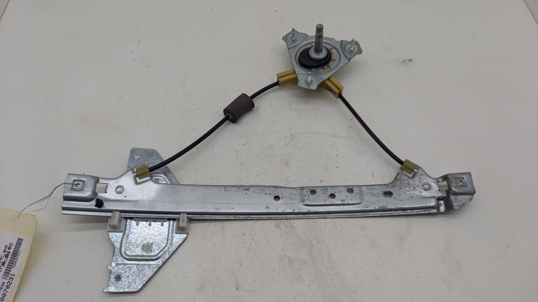 Alzacristalli manuale posteriore sinistro CITROEN C3 2 PHASE 1 Diésel - 1