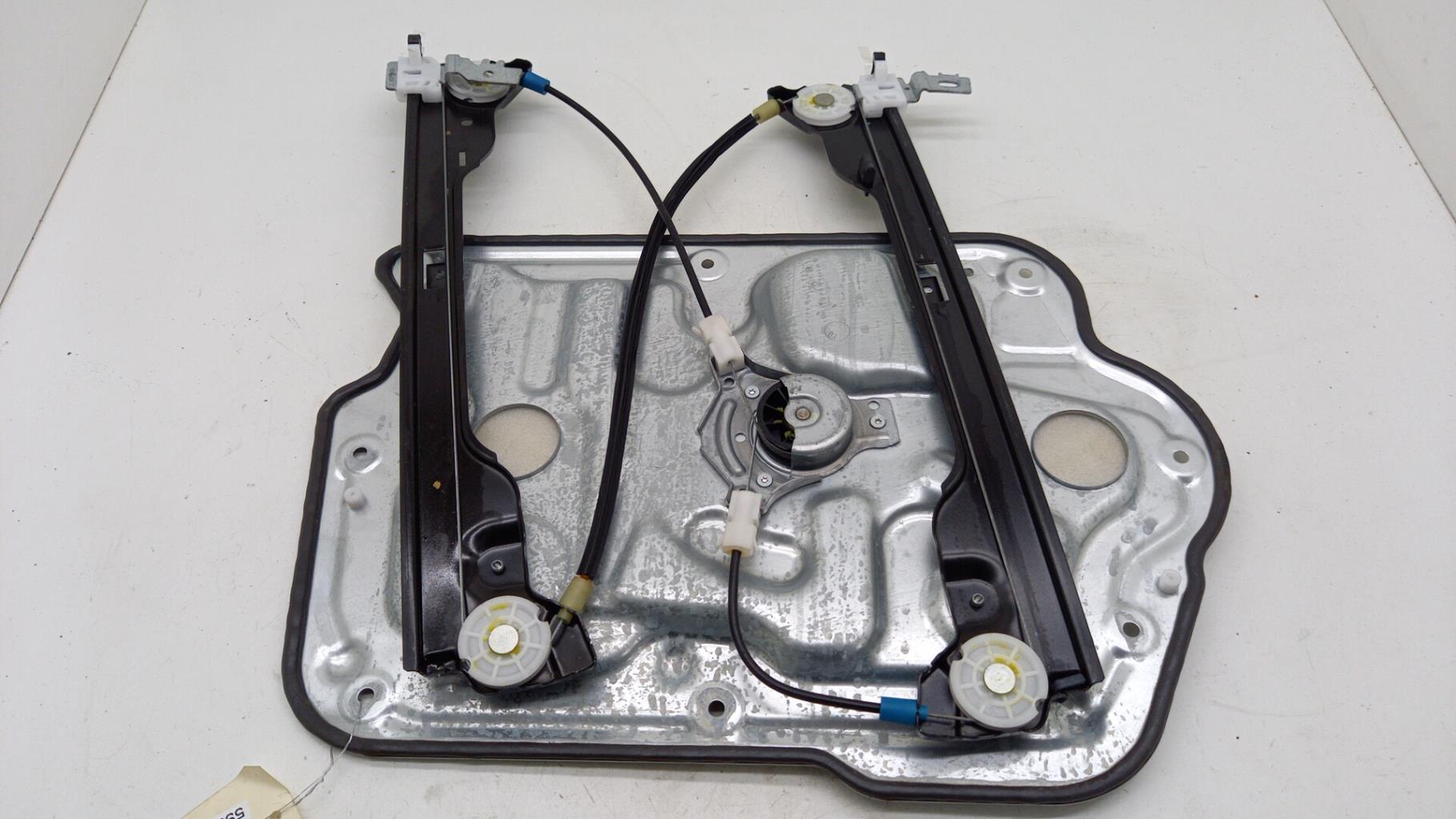 Alzacristalli elettrico anteriore destro NISSAN QASHQAI 1 PHASE 2 Diésel - 1
