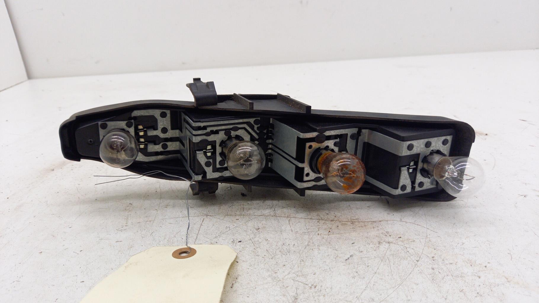 Base portalampade fanale posteriore destro RENAULT SCENIC 2 PHASE 1 Diésel - 1