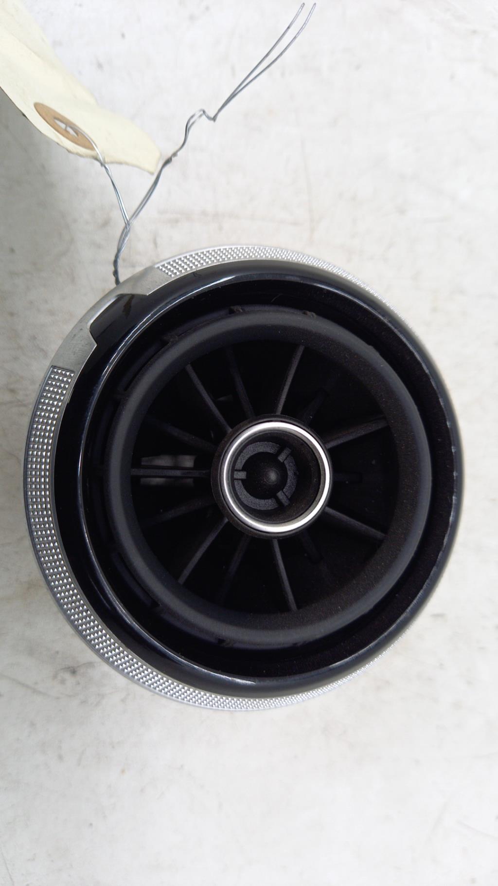 Aireador del salpicadero AUDI A3 3 SPORTBACK RS3 PHASE 1 Gasolina - 1