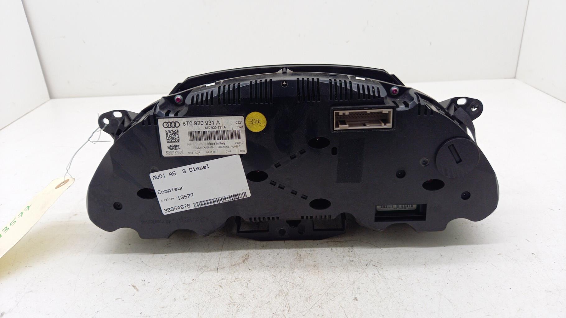Compteur AUDI A5 1 COUPE PHASE 1 Diesel - 1