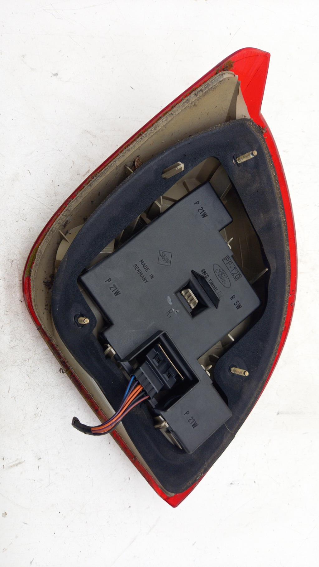Fanale posteriore principale destro (luci) FORD FIESTA 4 PHASE 2 Gasolina - 1