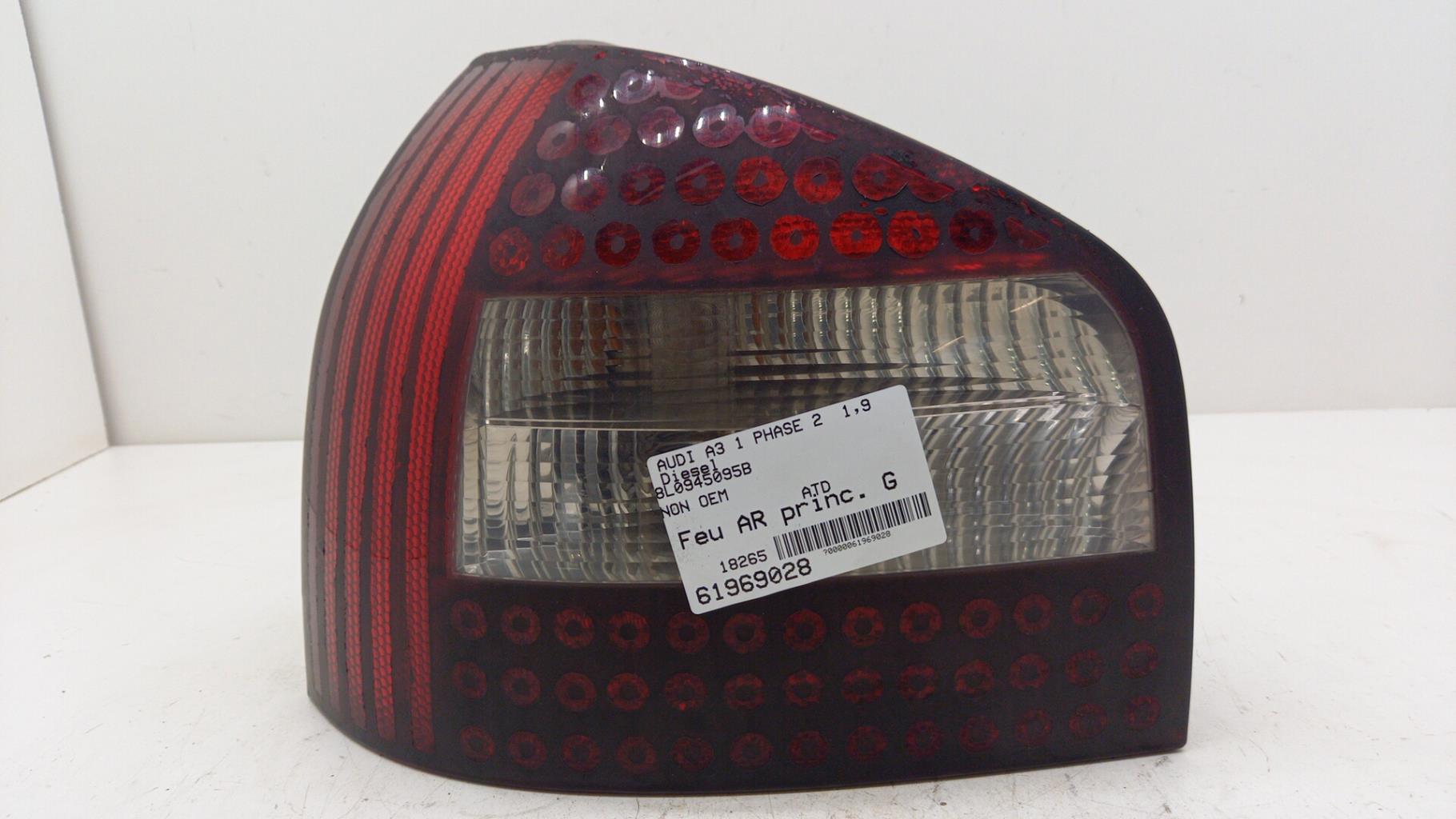Fanale posteriore principale sinistro (luci) AUDI A3 1 PHASE 2 Diésel - 1
