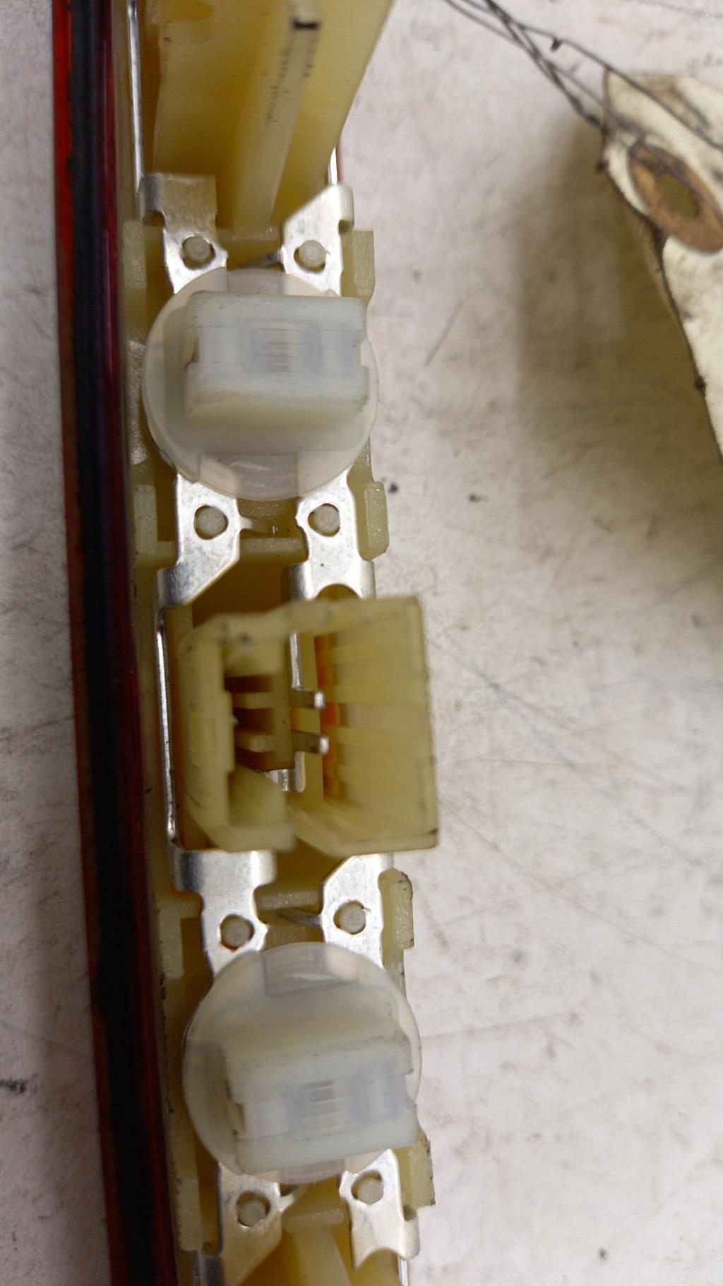 Luce stop centrale PEUGEOT 207 PHASE 2  - 1