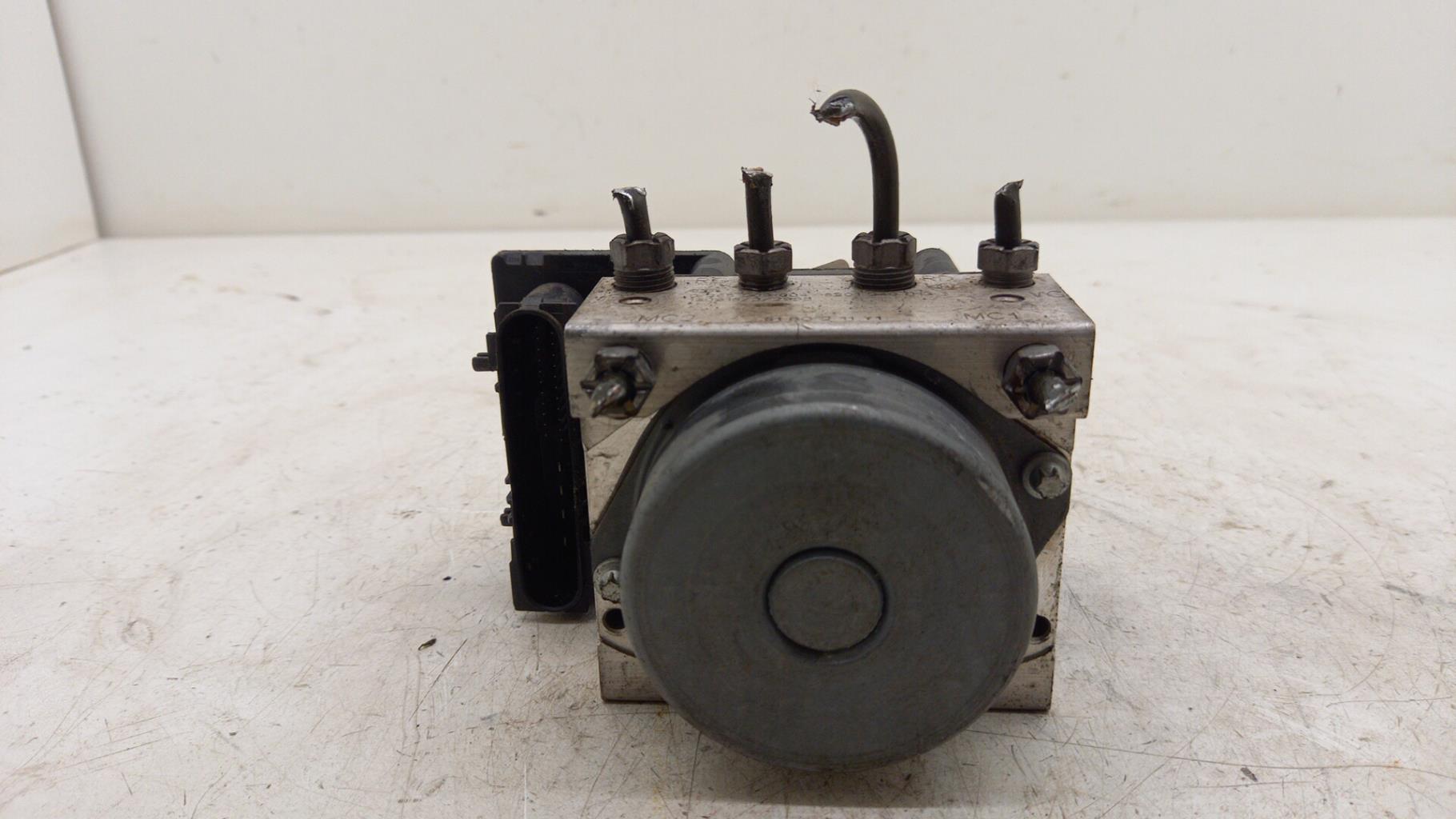 Bloc ABS (freins anti-blocage) RENAULT KANGOO 2 PHASE 1 Diesel - 1
