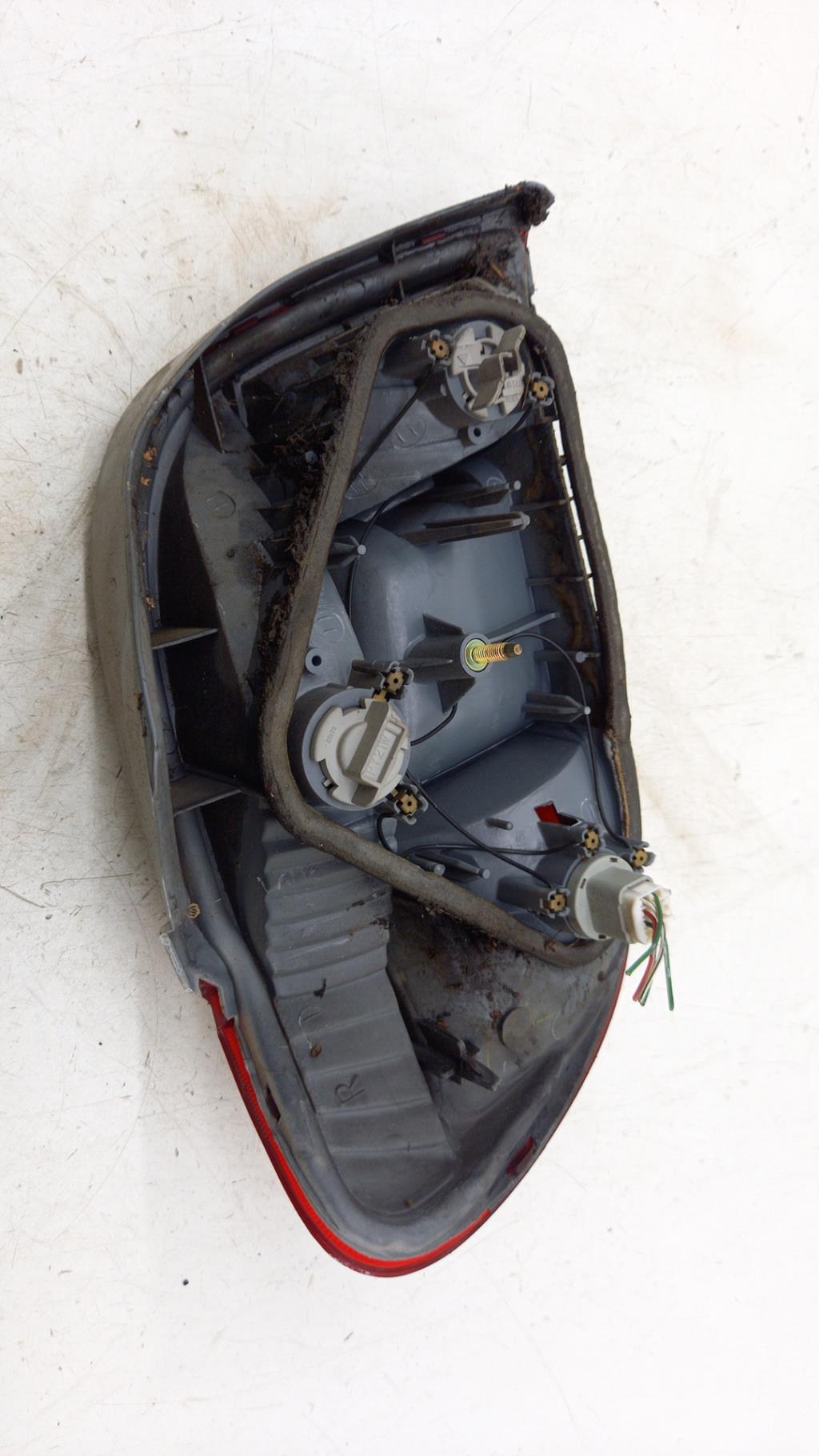Fanale posteriore principale destro (luci) TOYOTA YARIS 1 PHASE 1  - 1