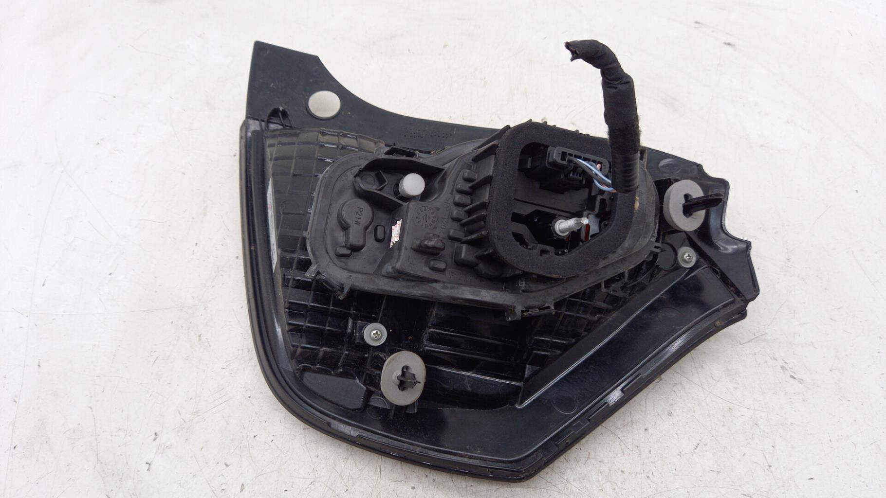 Fanale posteriore principale sinistro (luci) RENAULT TWINGO 3 PHASE 1 Gasolina - 1